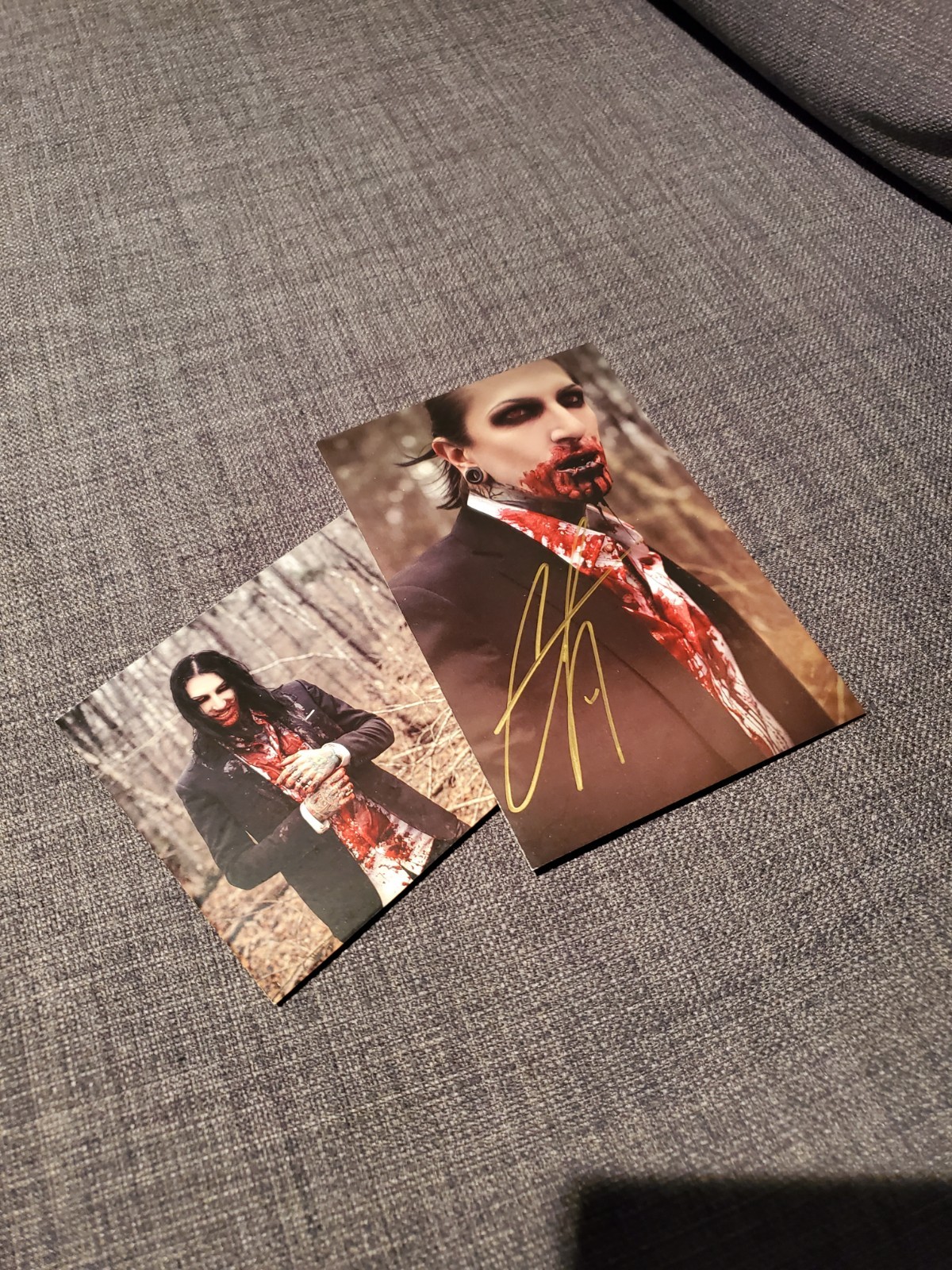 CHRIS MOTIONLESS doubled sided 4x6 signed photo prints MOTIONLESS IN WHITE MIW CHRIS MOTIONLESS doubled sided 4x6 signed photo prints MOTIONLESS IN WHITE MIW