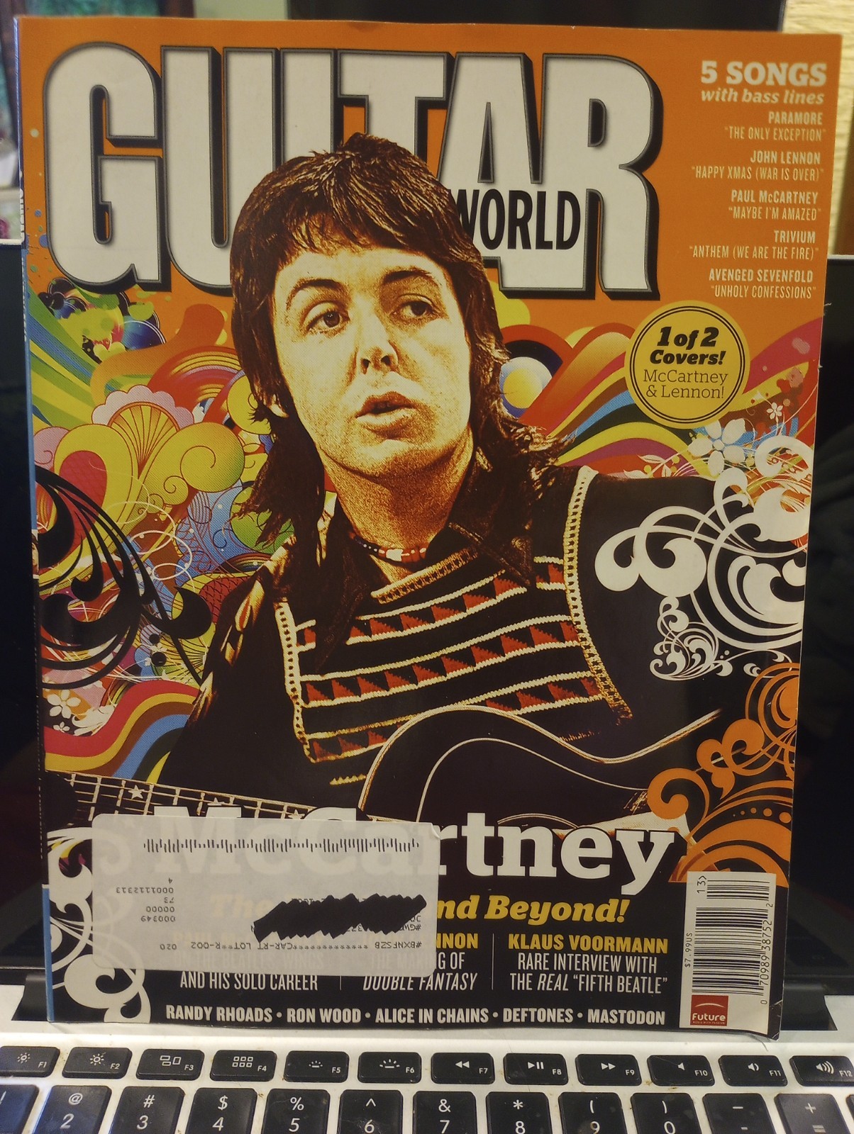 GUITAR WORLD-HOLIDAY 2010-PAUL McCARTNEY on cvr. VINTAGE GUITAR WORLD-HOLIDAY 2010-PAUL McCARTNEY on cvr. VINTAGE