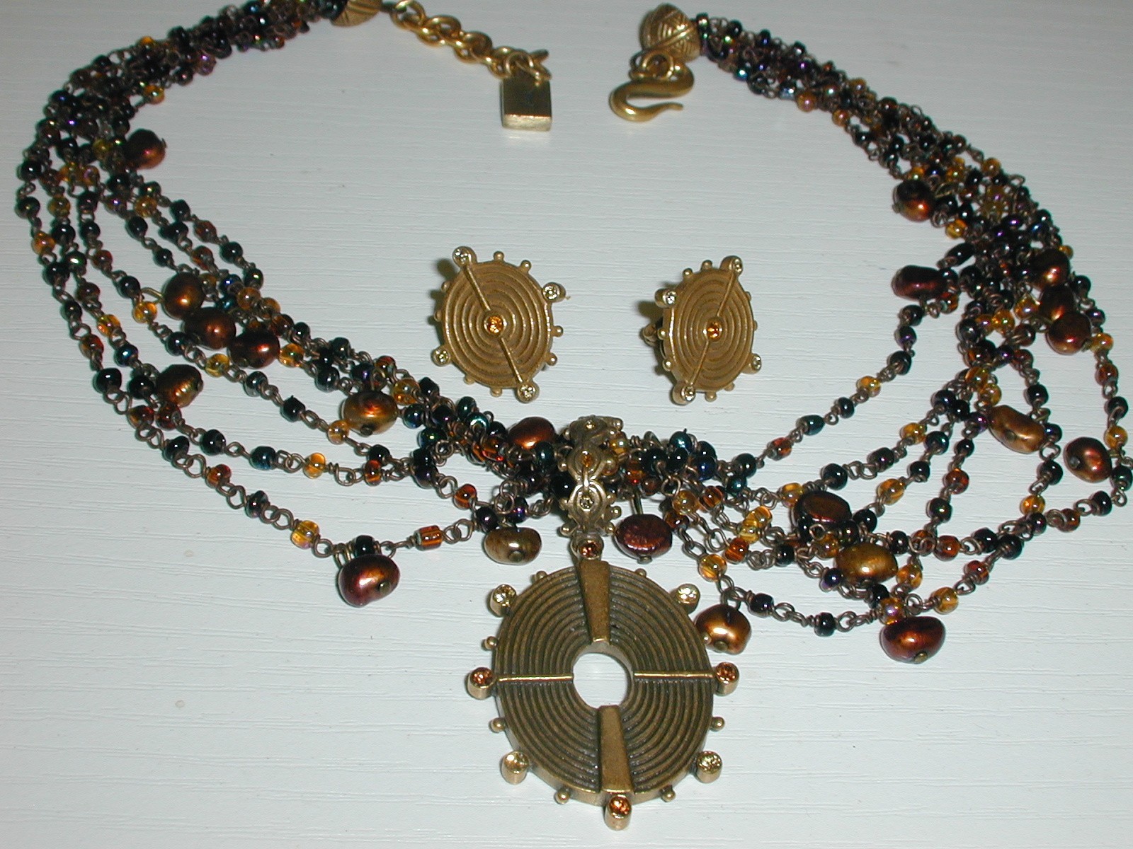 VINTAGE YSL- YVES SAINT LAURENT GOLD TONED NECKLACE W/ PEARLS & CLIPON EARRINGS