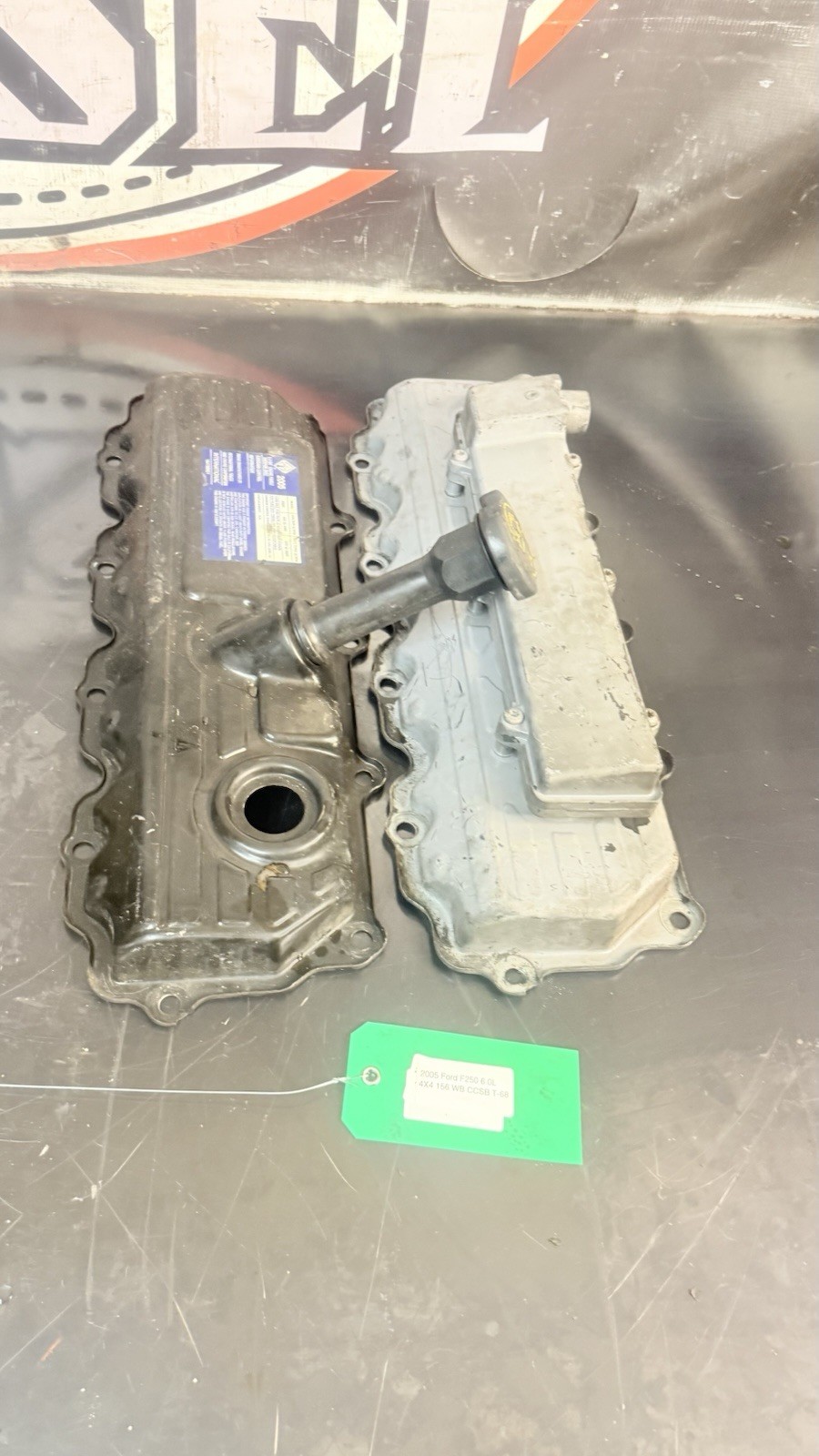 04-07 Ford F250 F350 6.0 6.0L RH LH Valve Cover OEM Set SUPERDUTY SD F-250 F-350 04-07 Ford F250 F350 6.0 6.0L RH LH Valve Cover OEM Set SUPERDUTY SD F-250 F-350