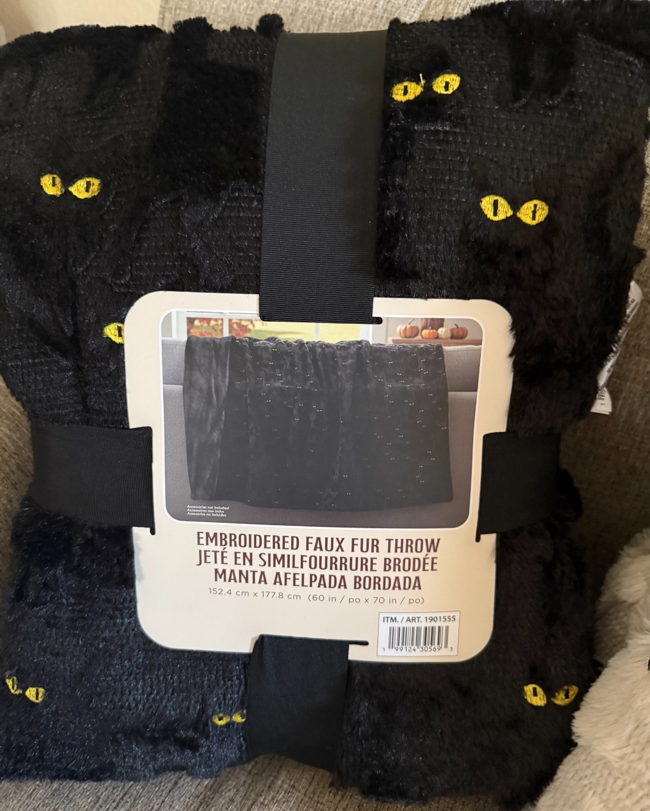 NWT Costco Halloween Faux Fur Throw Blanket Ghost Cat Pumpkin NWT Costco Halloween Faux Fur Throw Blanket Ghost Cat Pumpkin