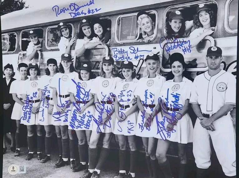 LEAGUE OF THEIR OWN CAST AUTOGRAPHED 11x14 PHOTO BECKETT COA HOLOGRAM MOVIES 