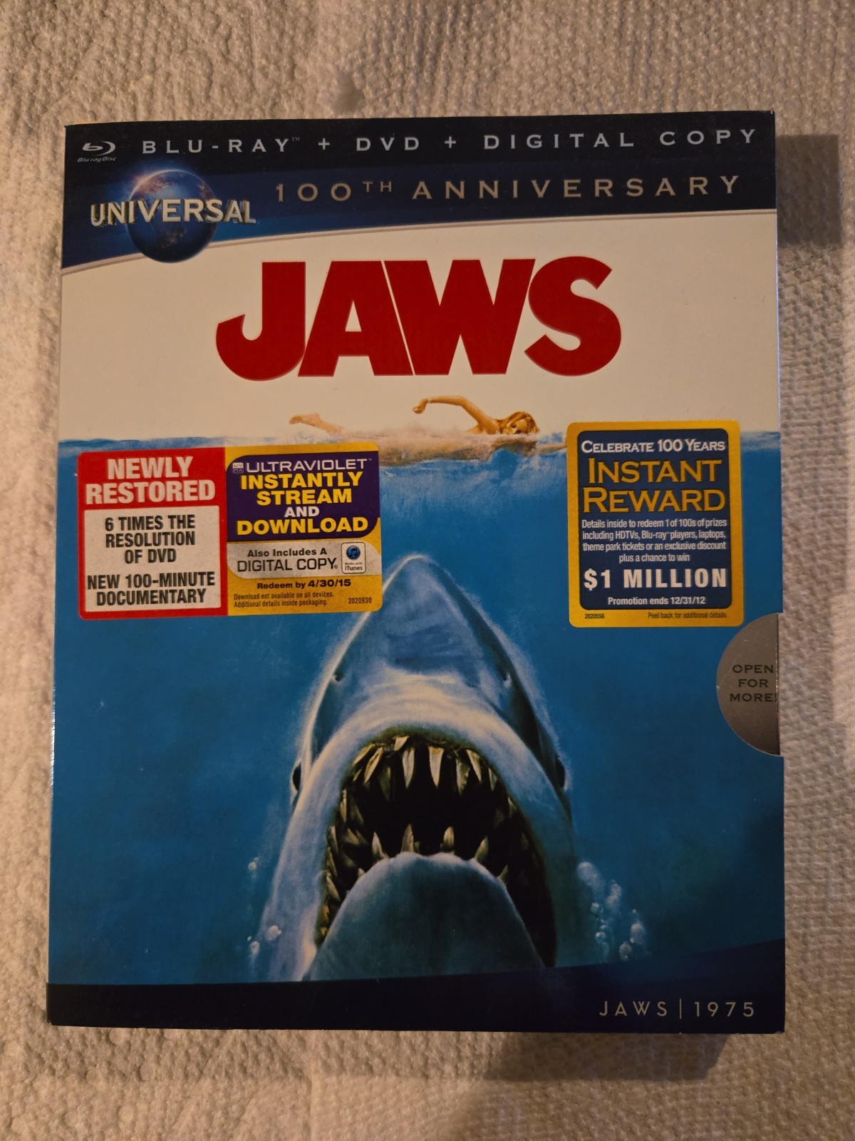 Jaws Universal 100th Anniversary Collectors Series (Blu-ray/DVD) Digibook Jaws Universal 100th Anniversary Collectors Series (Blu-ray/DVD) Digibook