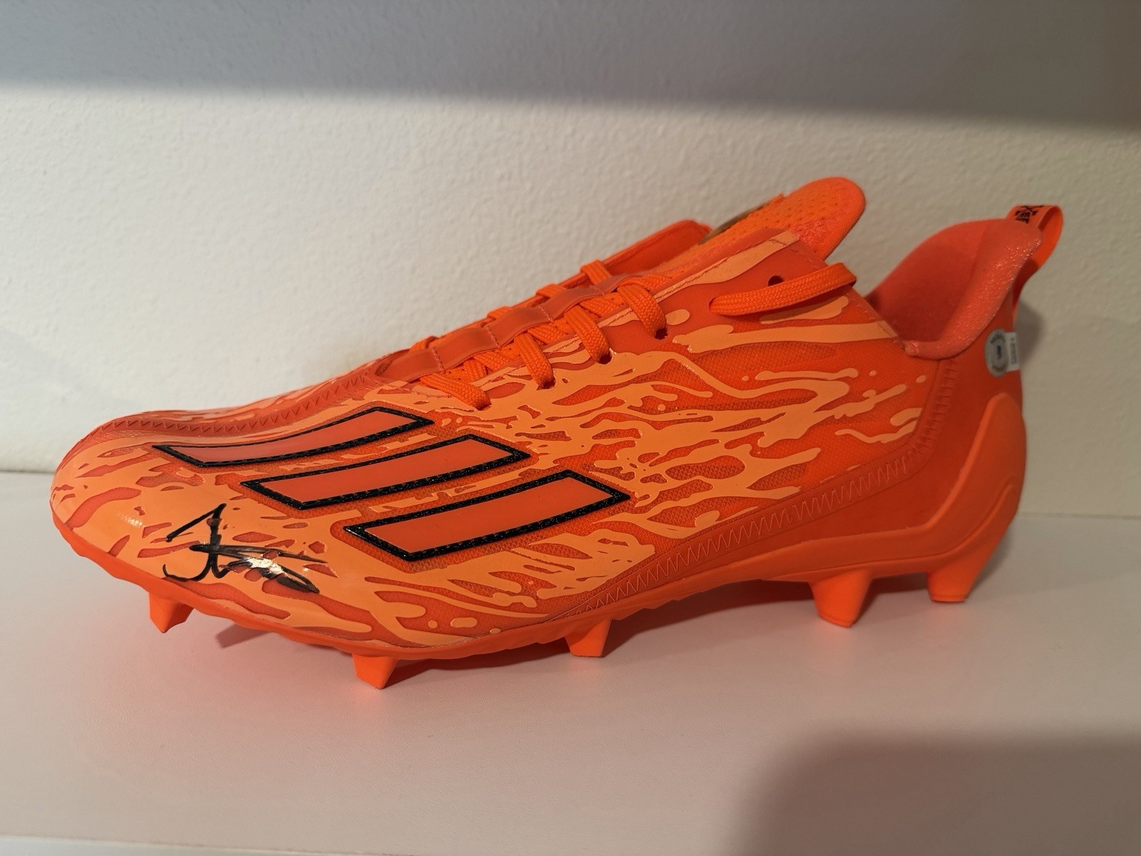 Tyreek Hill Autographed Adizero Poison Cleat - Beckett Witnessed Authentication