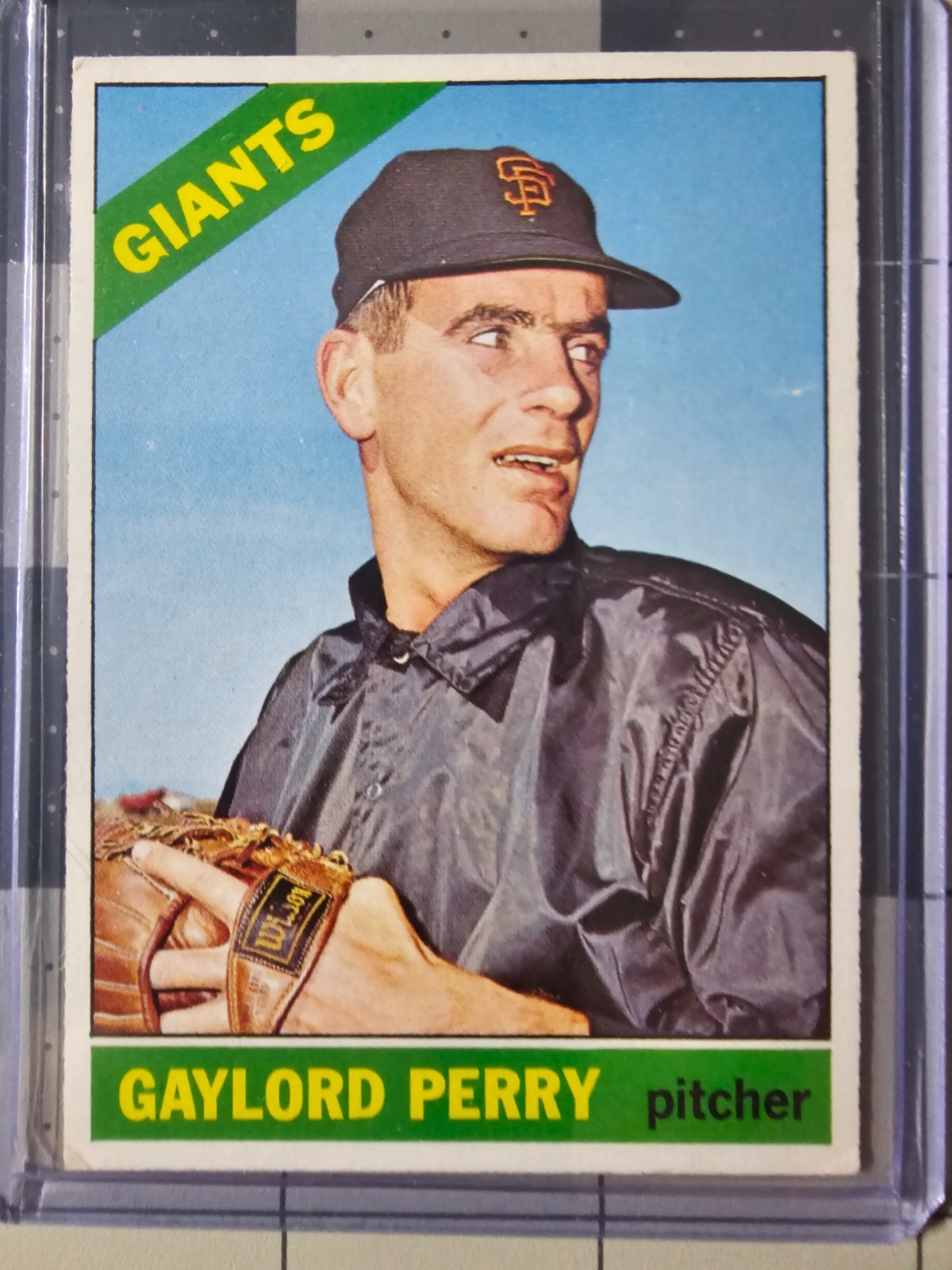 Gaylord Perry ⭐ 1966 Topps #598 ⭐ Excellent Gaylord Perry ⭐ 1966 Topps #598 ⭐ Excellent