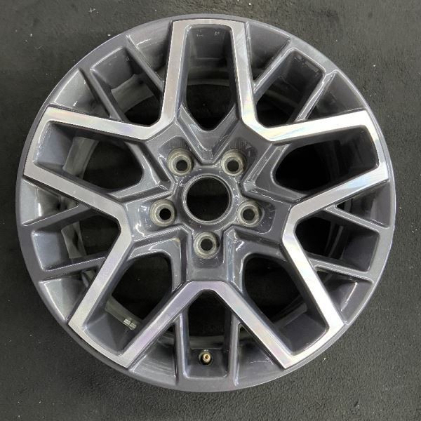 Jeep Machined Charcoal Wrangler OEM Wheel 18x7.5 2024-2026 Alloy Rim 9331