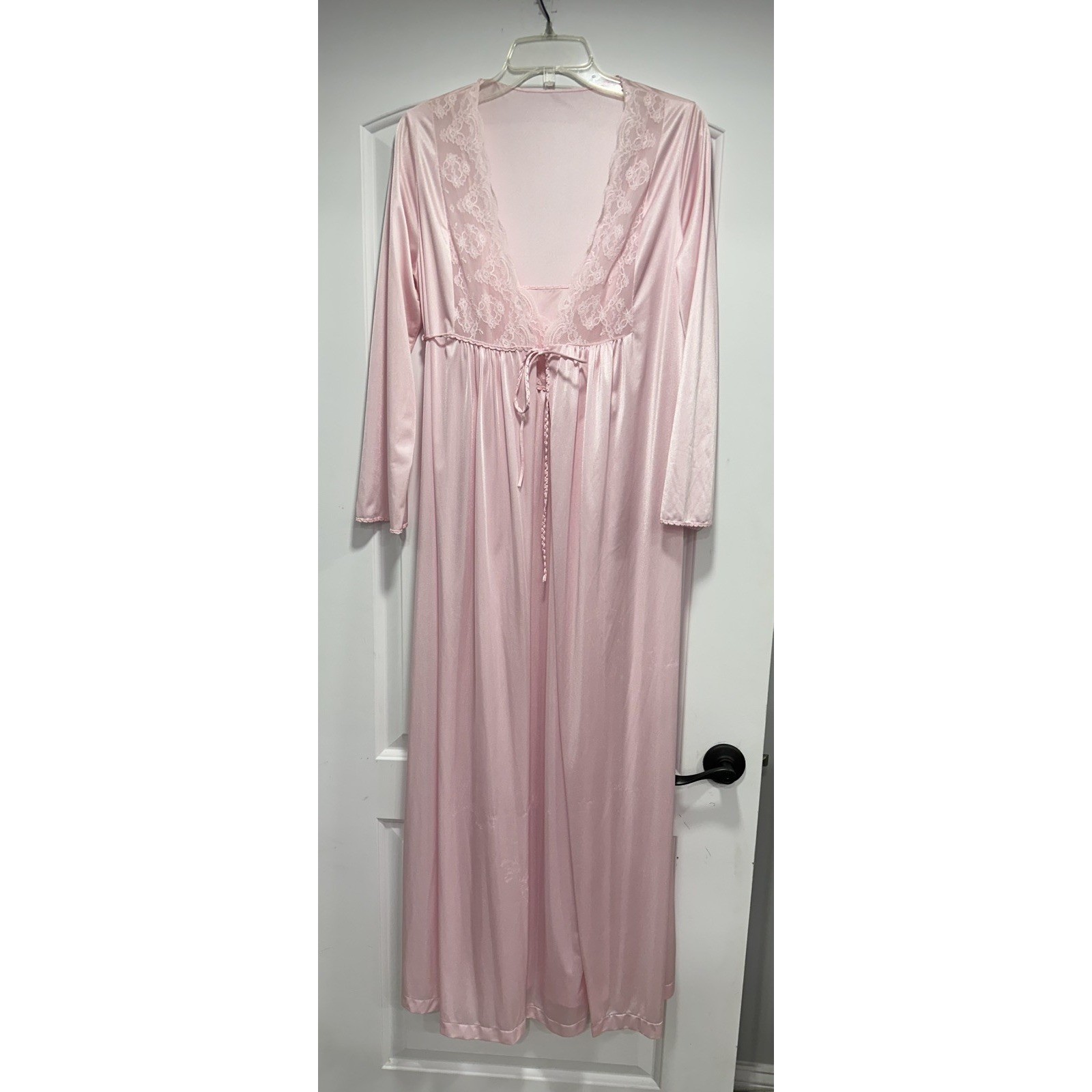 Vintage 60s Gilead Pink Nylon & Lace Peignoir Nightgown & Robe Set Sz Small Vintage 60s Gilead Pink Nylon & Lace Peignoir Nightgown & Robe Set Sz Small