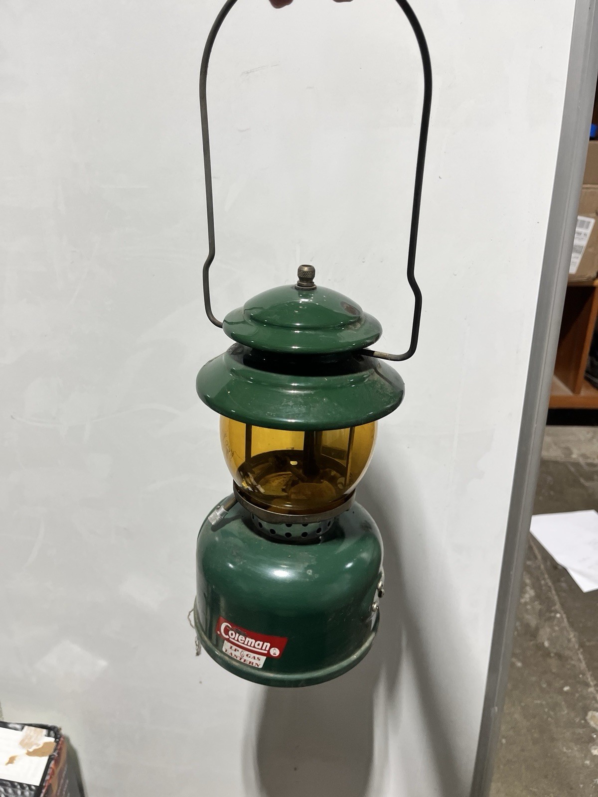 Vintage Coleman Single Mantle Model 5120 LP Gas Lantern With Box Vintage Coleman Single Mantle Model 5120 LP Gas Lantern With Box