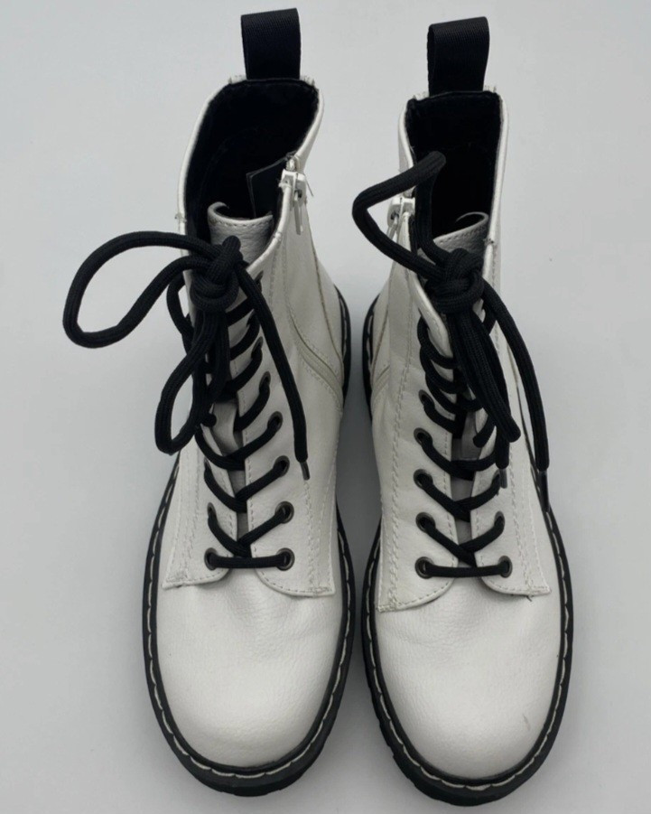 Sincerely Jules Women’s White Leather Combat Ankle Boots Lug Sole Zip 8.5 Sincerely Jules Women’s White Leather Combat Ankle Boots Lug Sole Zip 8.5