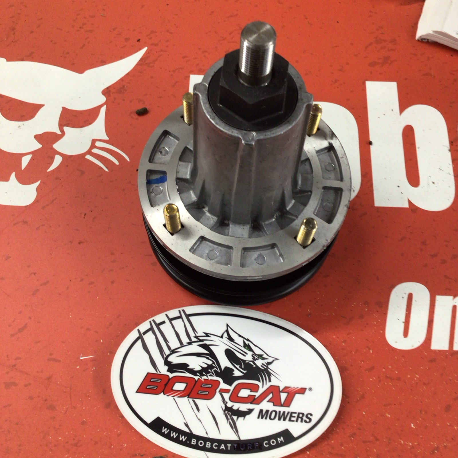 Genuine Bobcat Deck Spindle 4168190 NEW Genuine Bobcat Deck Spindle 4168190 NEW