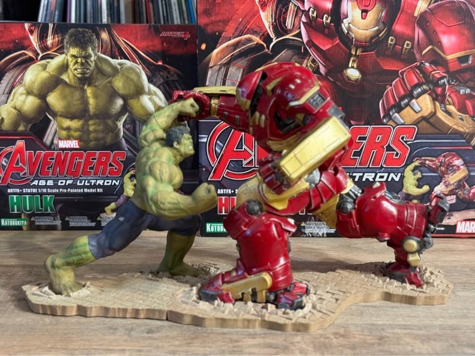 Kotobukiya Avengers: Age of Ultron: Hulkbuster Iron Man Vs Hulk ArtFX+ Statues Kotobukiya Avengers: Age of Ultron: Hulkbuster Iron Man Vs Hulk ArtFX+ Statues