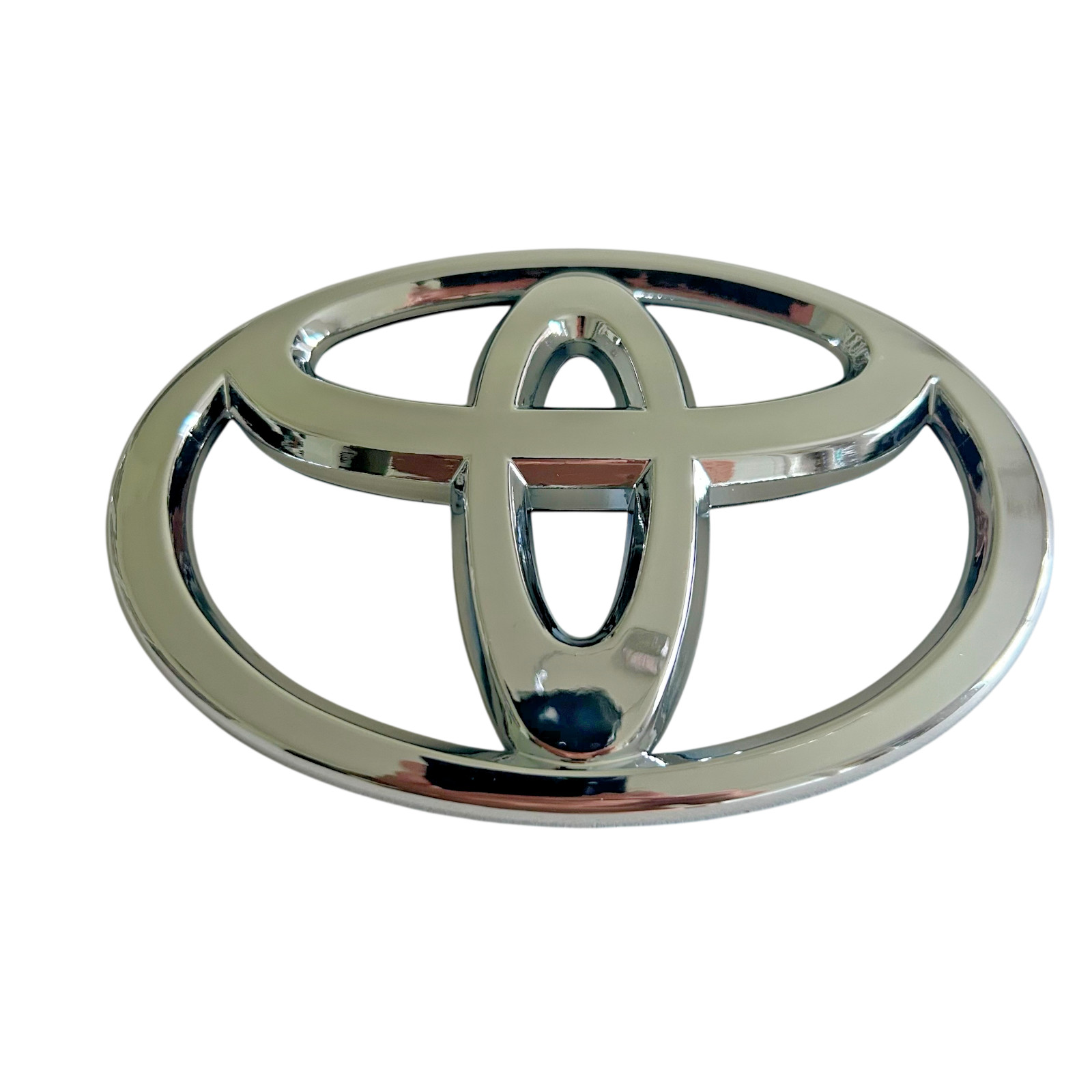 Toyota Front Grille Emblem Chrome Logo Tacoma 2011 2012 2013 2014 2015 Toyota Front Grille Emblem Chrome Logo Tacoma 2011 2012 2013 2014 2015