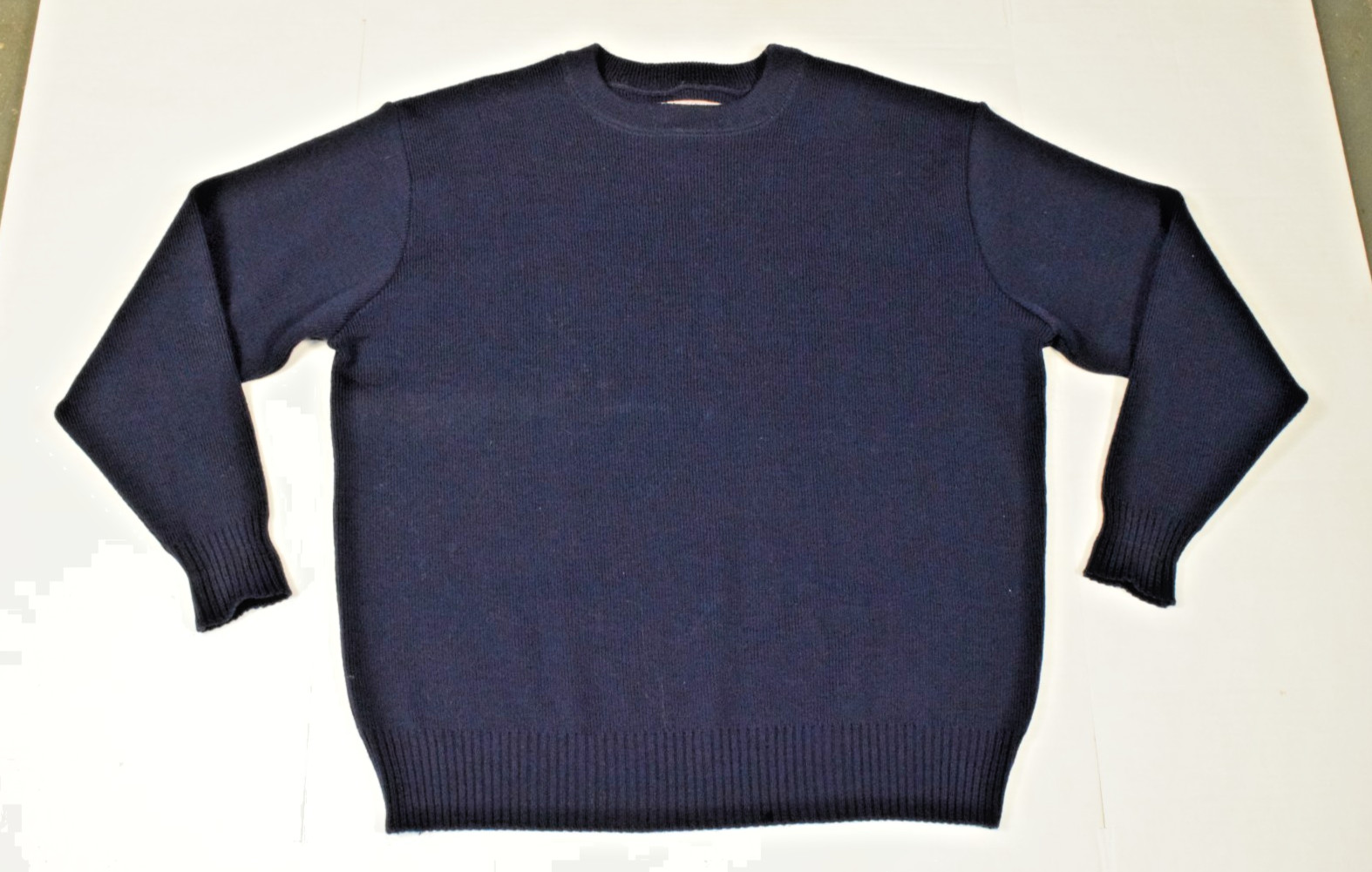 Vintage Filson Crew Neck Guide Sweater Mens M Navy Fine Ribbed Knit MadeUSA 2003