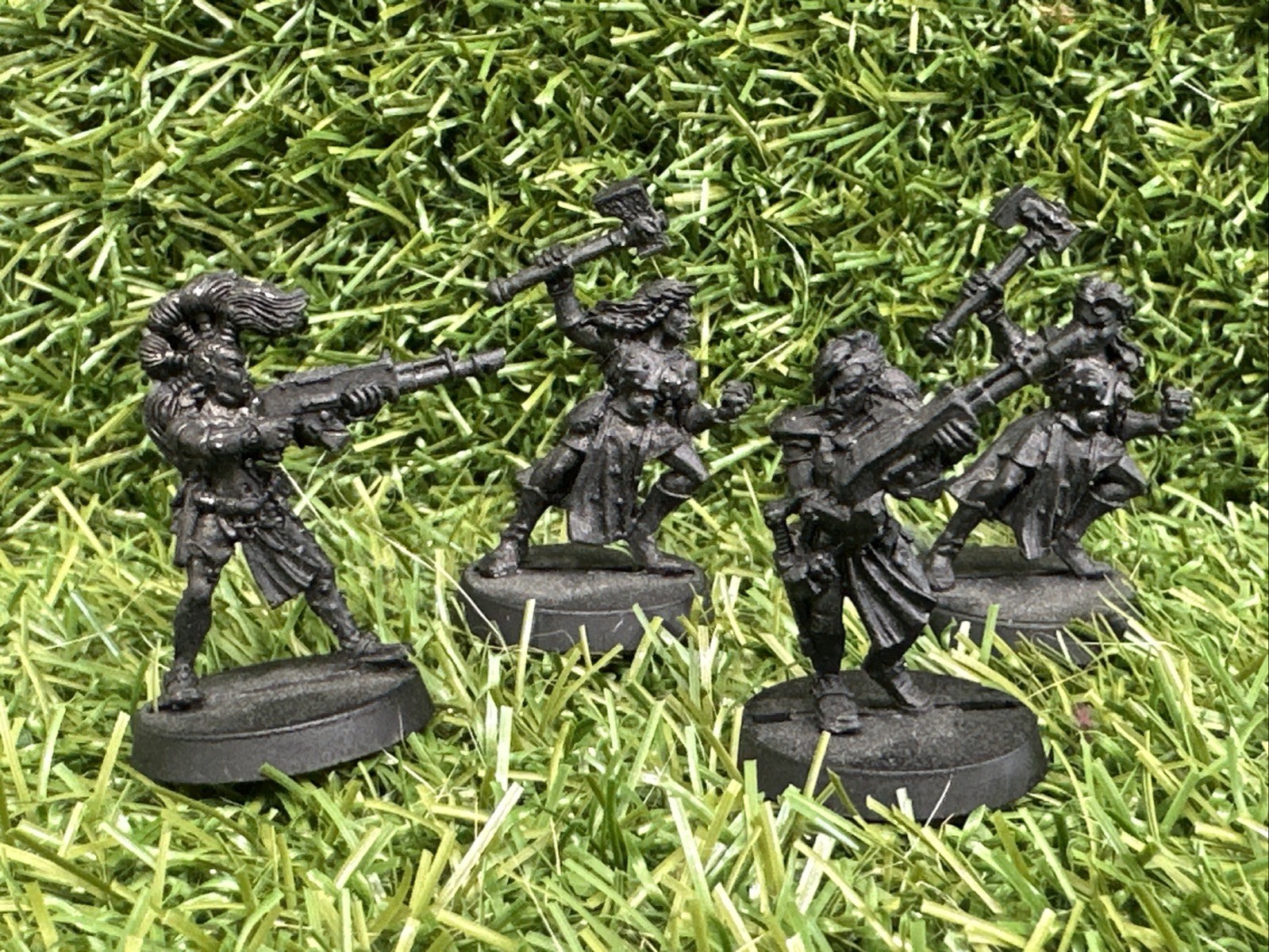 1992 GW Warhammer Fantasy Mordheim Sisters of Sigmar & Necromunda Escher Lot 4