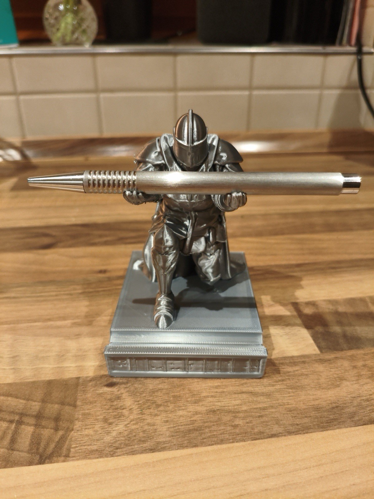 Knight of the Quill Medieval Knight Pen Holder Set Of 10 Knight of the Quill Medieval Knight Pen Holder Set Of 10