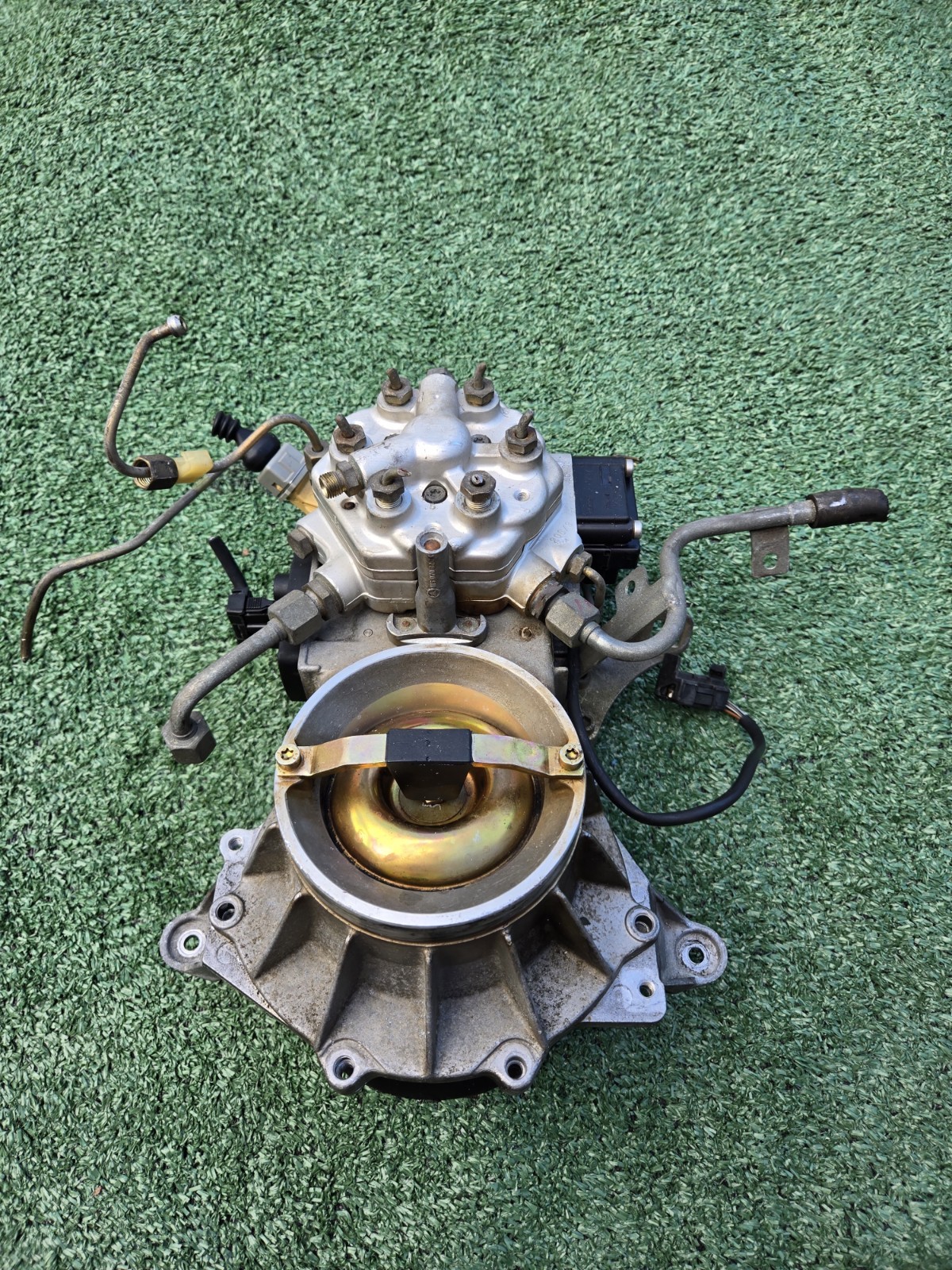 1990-1993 Mercedes 300SL 300CE Air Flow Meter Fuel Distributor BOSCH 0438121082
