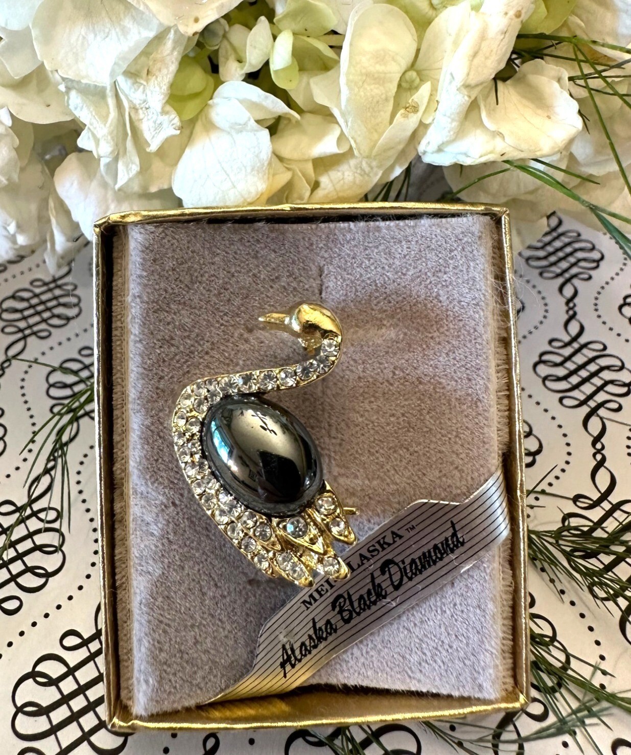 Vintage MEI Alaska Black Diamond Swan Pin Brooch Rhinestones Goldtone Vintage MEI Alaska Black Diamond Swan Pin Brooch Rhinestones Goldtone