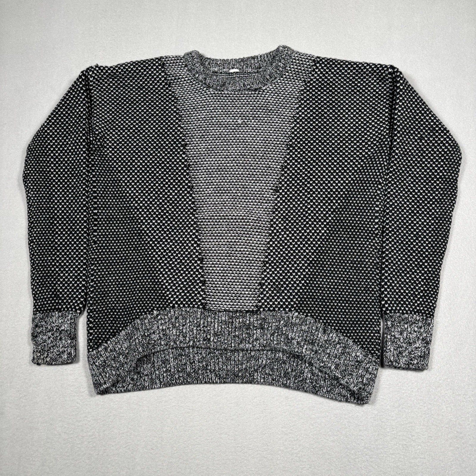 Lululemon Yogi Sweater Women’s 8 Black And White Merino Wool Birdseye Thumb Hole