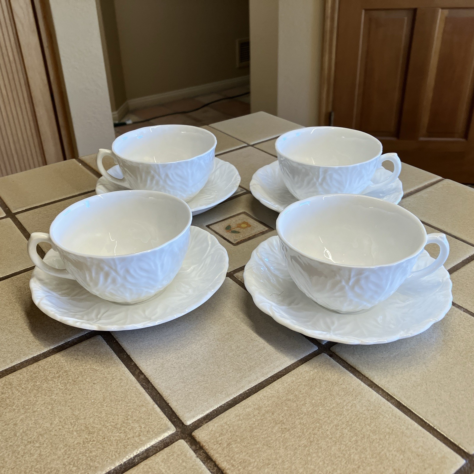 Coalport Countryware PRE-Wedgwood 4 Sets Cup & Saucer Cabbage Leaf White England Coalport Countryware PRE-Wedgwood 4 Sets Cup & Saucer Cabbage Leaf White England