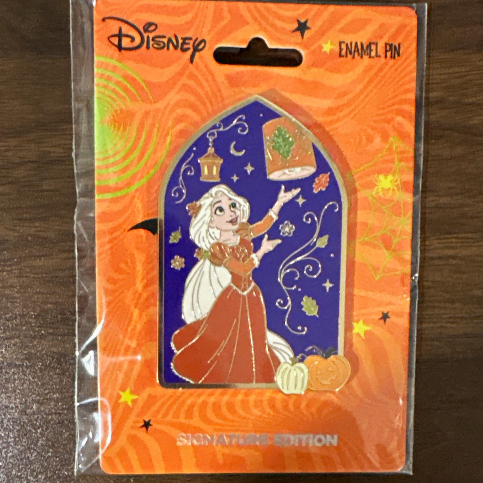 Pink à la Mode Disney Rapunzel Halloween Signature Edition Enamel Pin Pink à la Mode Disney Rapunzel Halloween Signature Edition Enamel Pin
