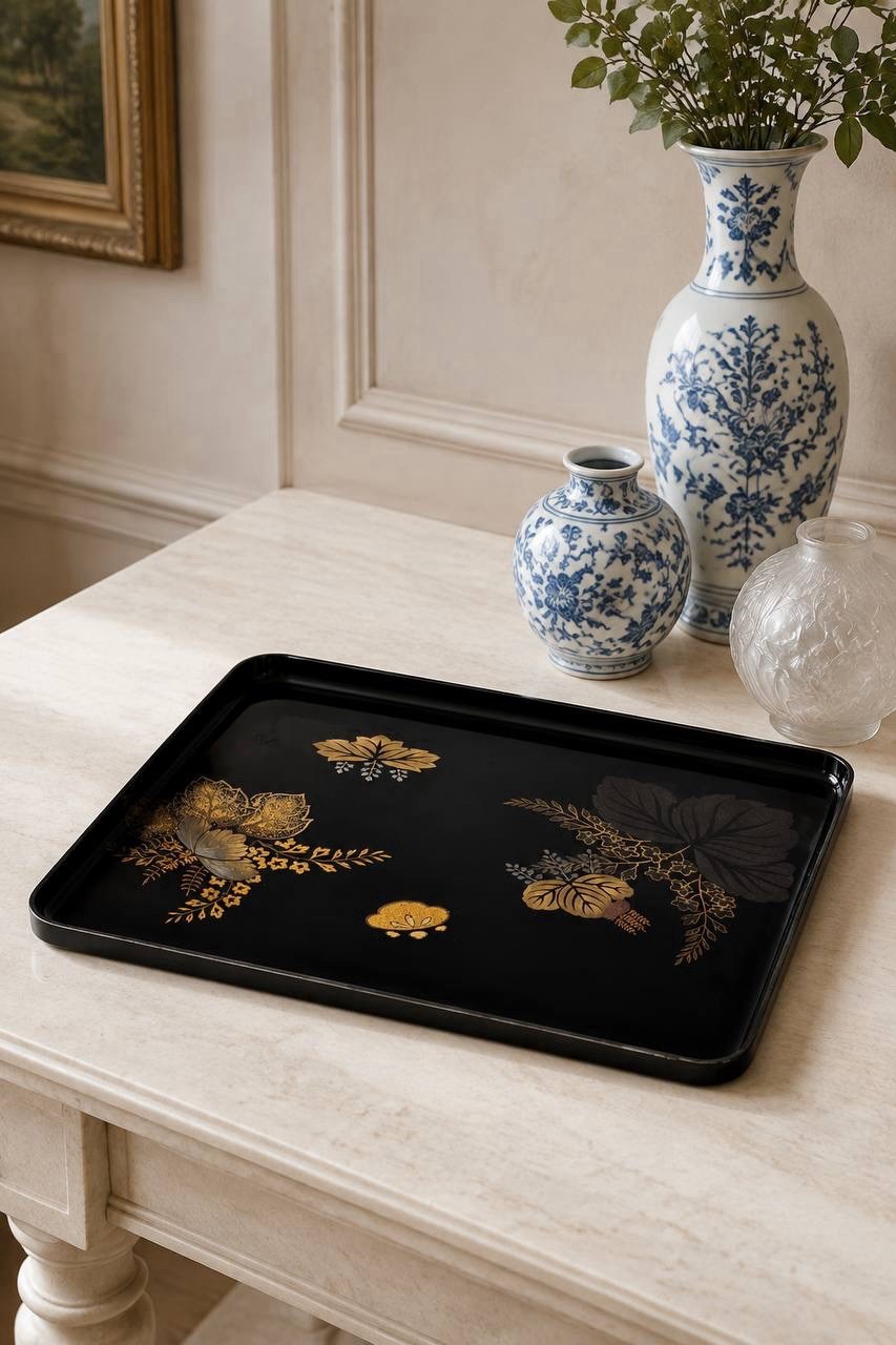 Antique Wajima-nuri Tray with Maki-e Painting