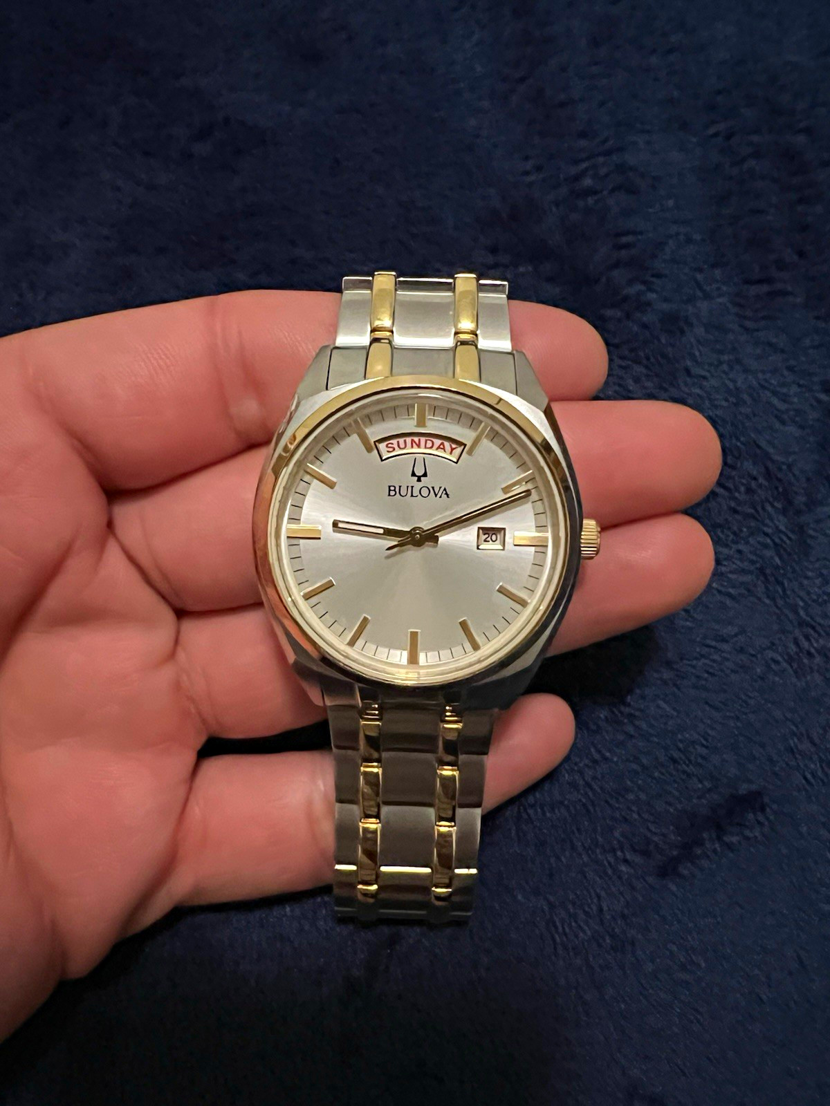 Bulova 98c127 Surveyor Day-Date Quartz