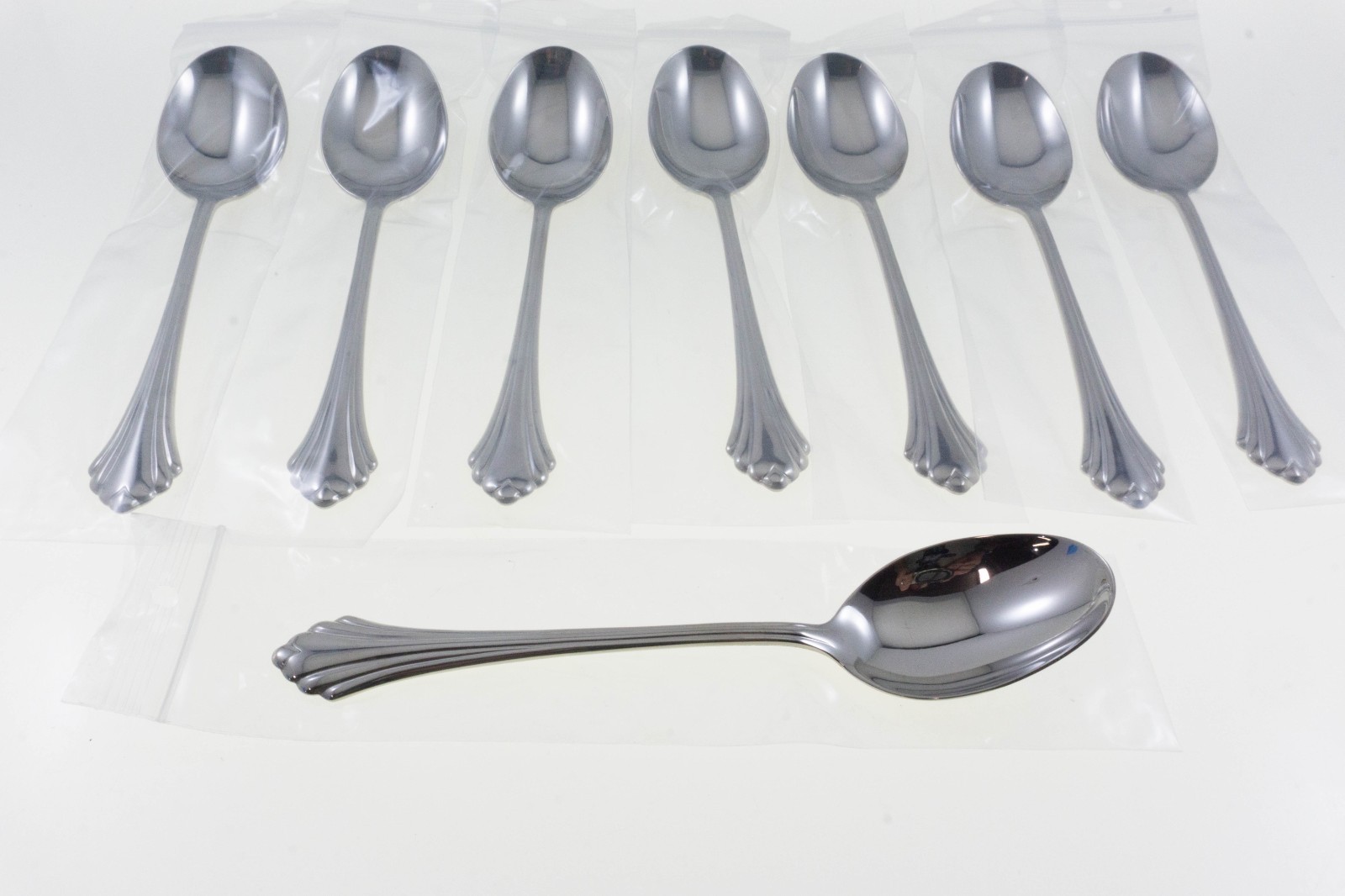 Oneida BANCROFT 8 Pieces Teaspoons NEW OLD STOCK Glossy 6\ Oneida BANCROFT 8 Pieces Teaspoons NEW OLD STOCK Glossy 6\