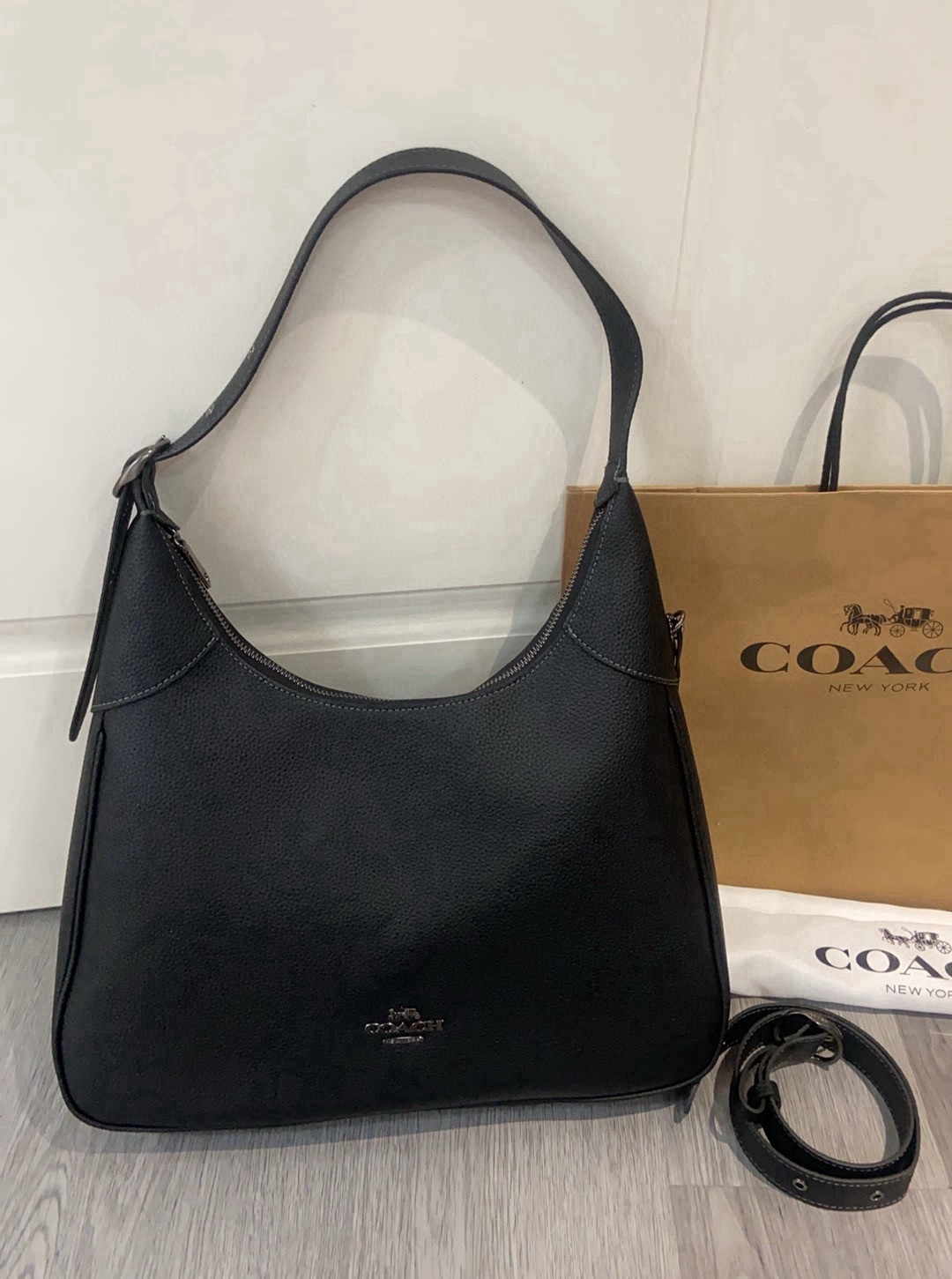 CCE47 Ella Shoulder Bag Soft leather Black Outlet New