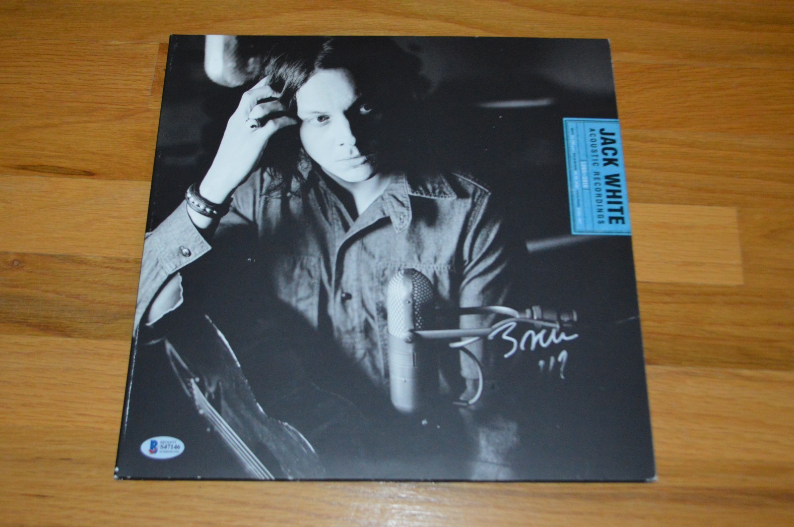 Jack White Autographed \ Jack White Autographed \