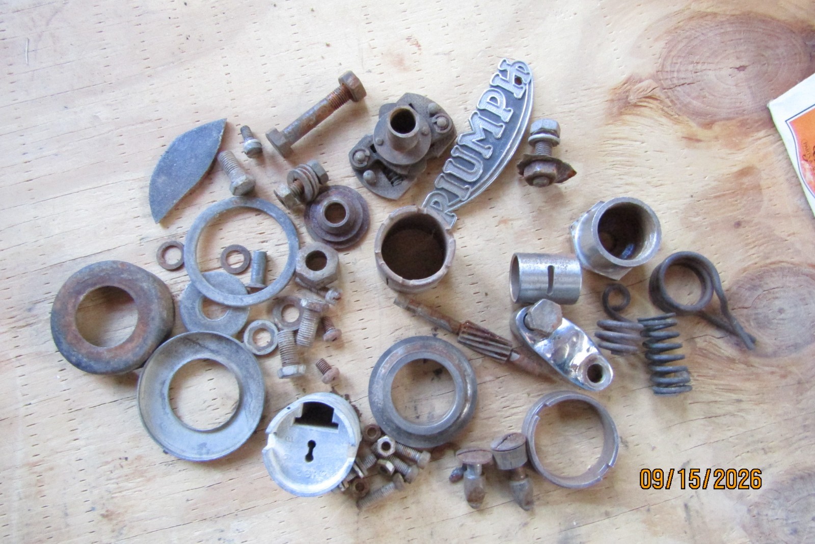 TRIUMPH PARTS LOT BSA BRITISH TRIUMPH PARTS LOT BSA BRITISH