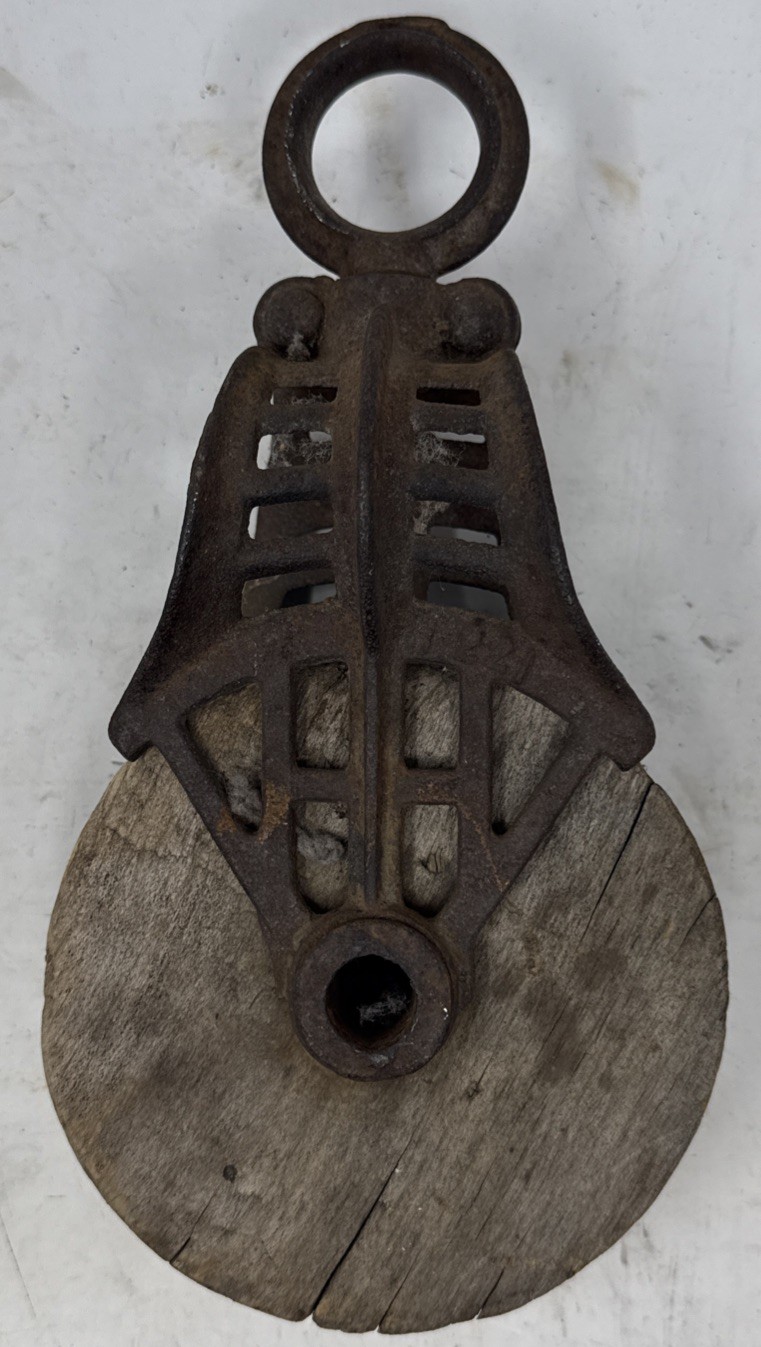 ANTIQUE  CAST  IRON WOODEN WHEEL BARN PULLEY BLOCK TACKLE NUMBERS H222 H221