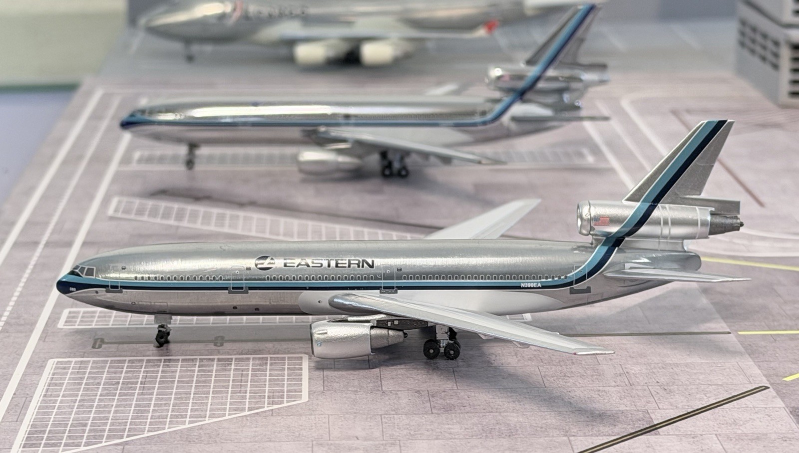 Eastern Airlines And Aeroclassics 1:400 McDonnell Douglas DC-10-30 N390EA