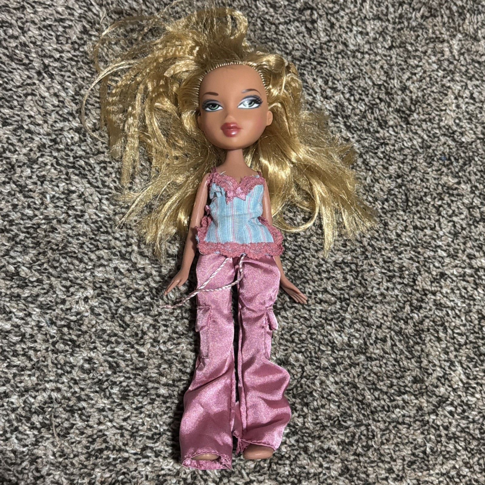 Bratz 2001 Nighty-Nite Fianna Doll USED Bratz 2001 Nighty-Nite Fianna Doll USED