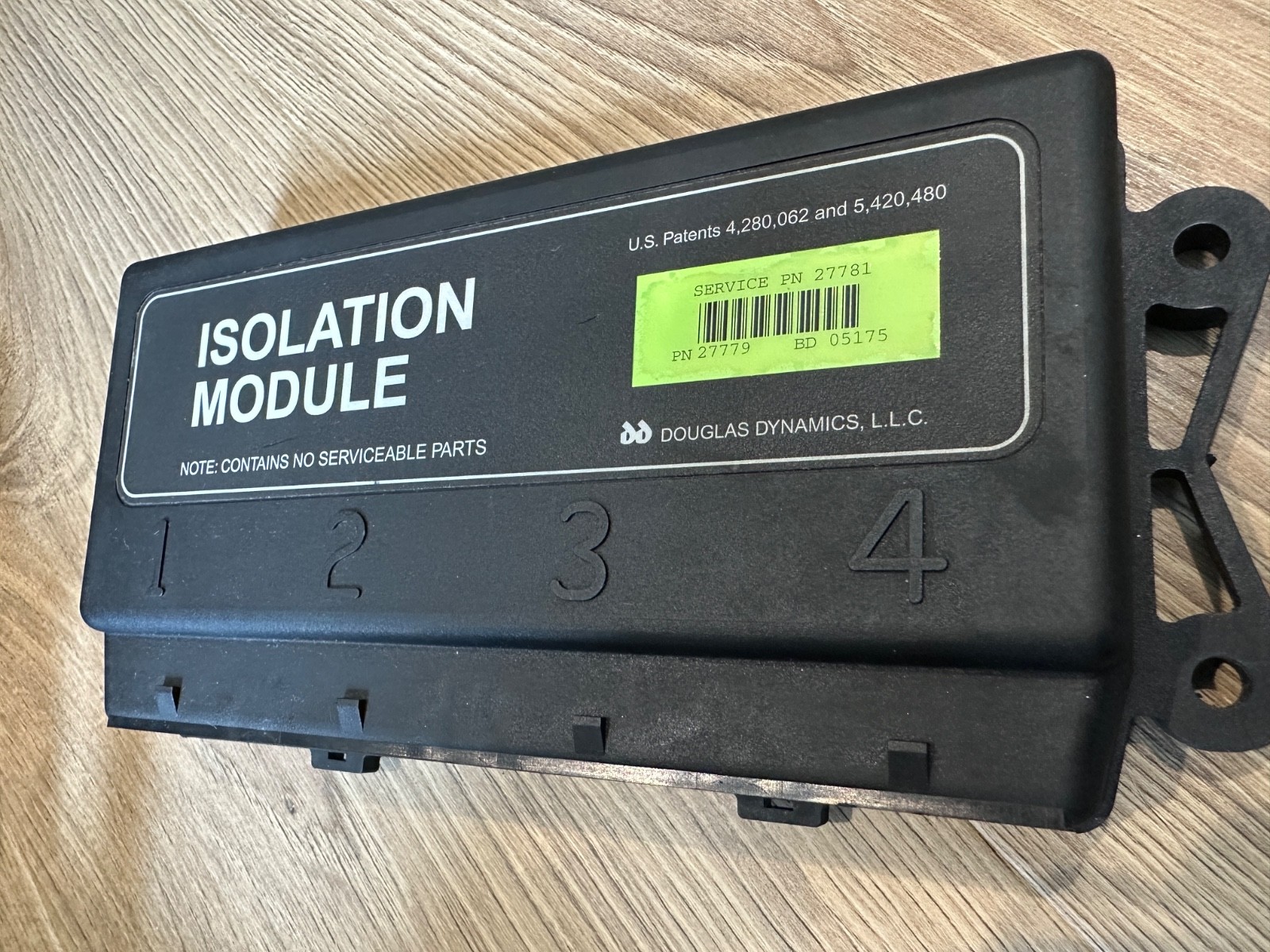 FISHER WESTERN  27781 Isolation Module 4 port Snow Plow Green Label 27779 27781