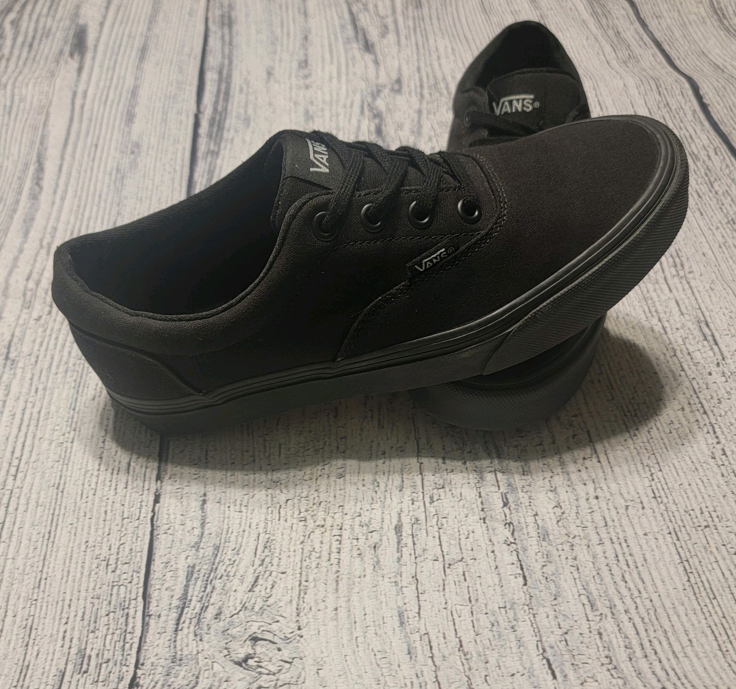 Vans Doheny Shoes Womens 7.5 Casual Sneakers Low Top Comfort Canvas Black