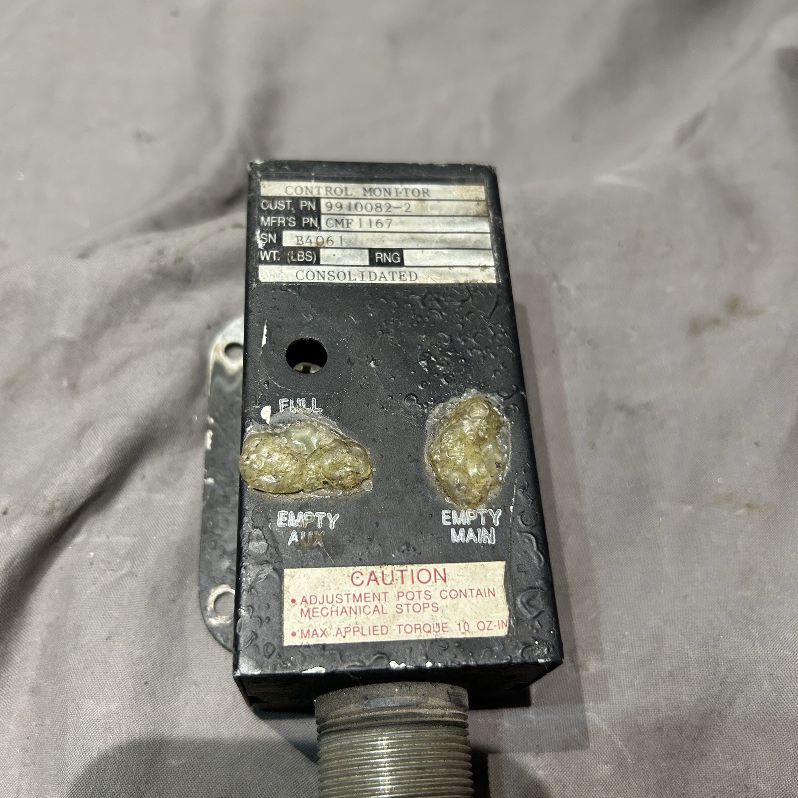 Cessna 310 Consolidated Control Monitor 28v P/N 9910082-2