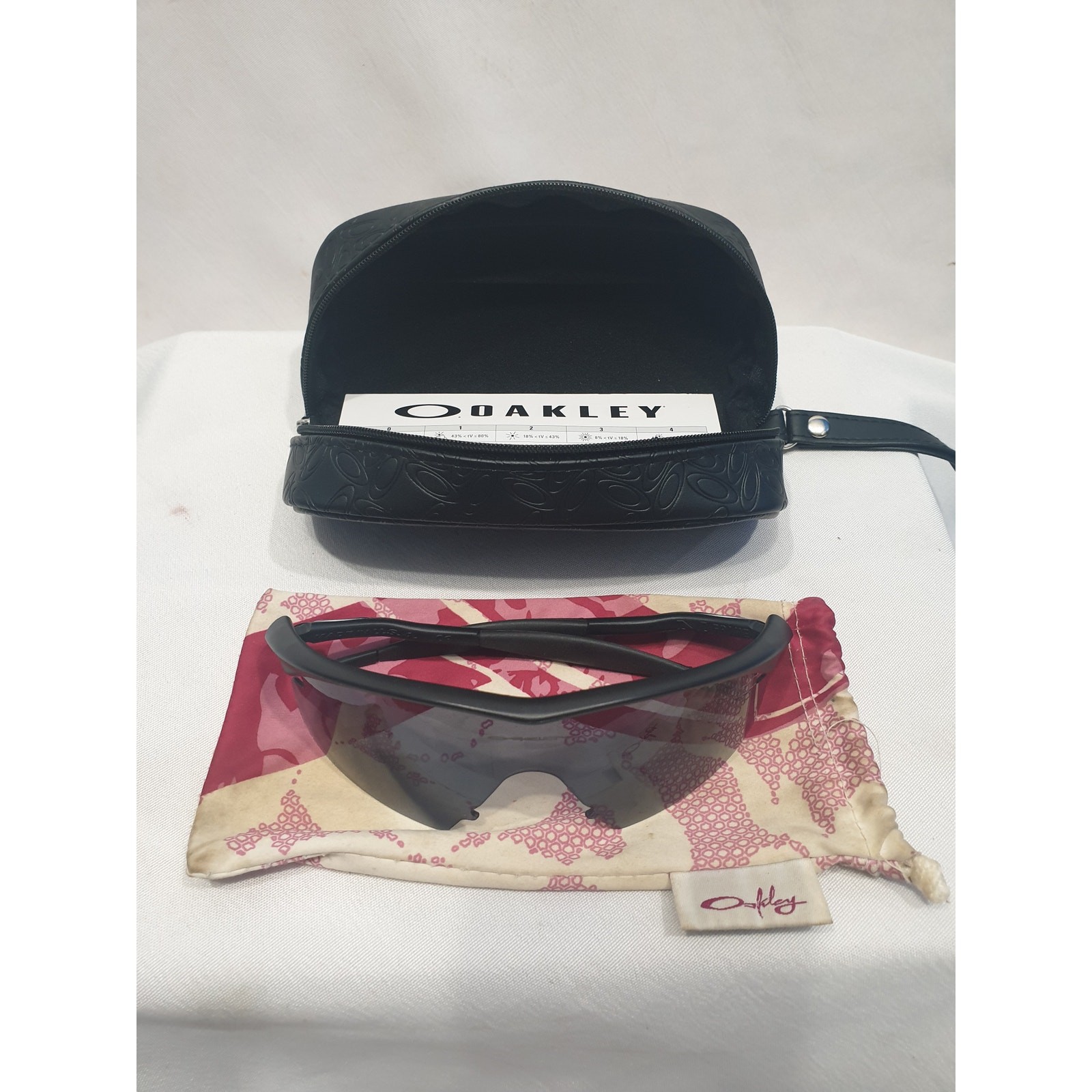 Vintage 2002 Oakley M1 Frame Strike Sunglasses USA Black Grey Lens READ