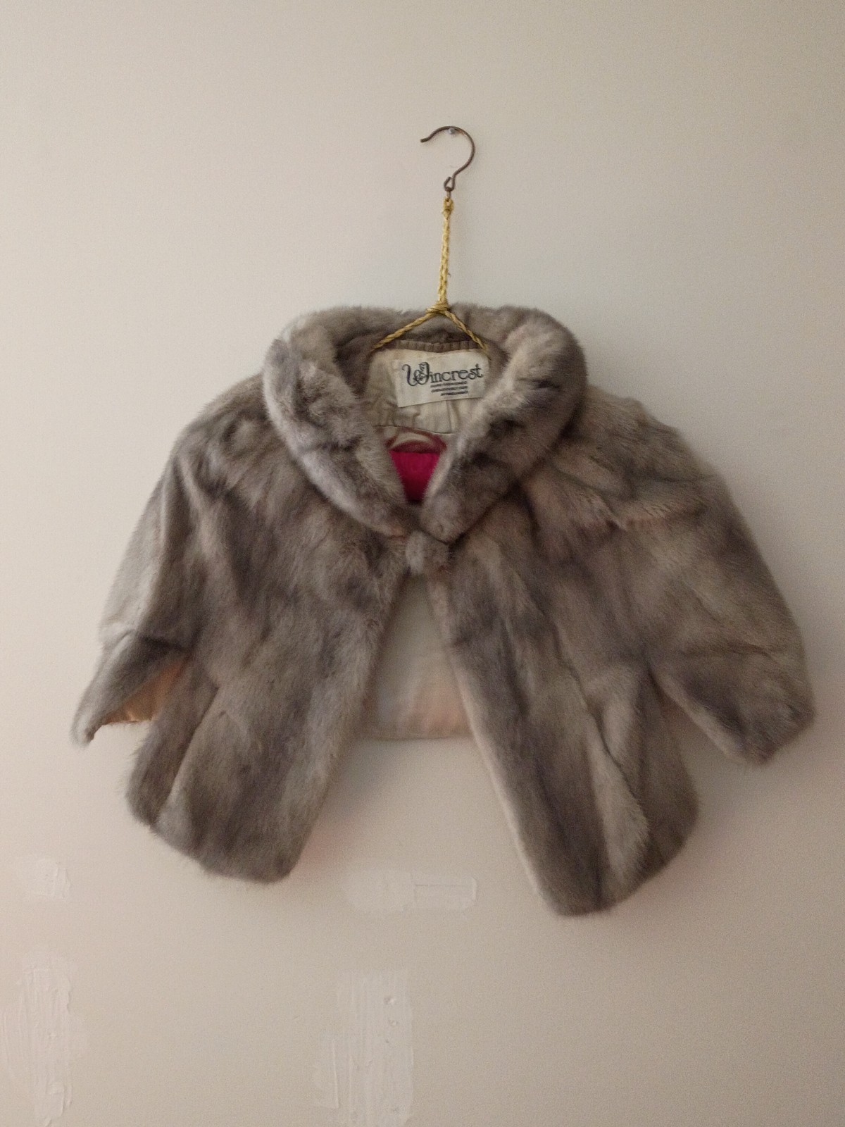 Vintage (1950\'s) Genuine Silver Fox Wrap by Wincrest Furs