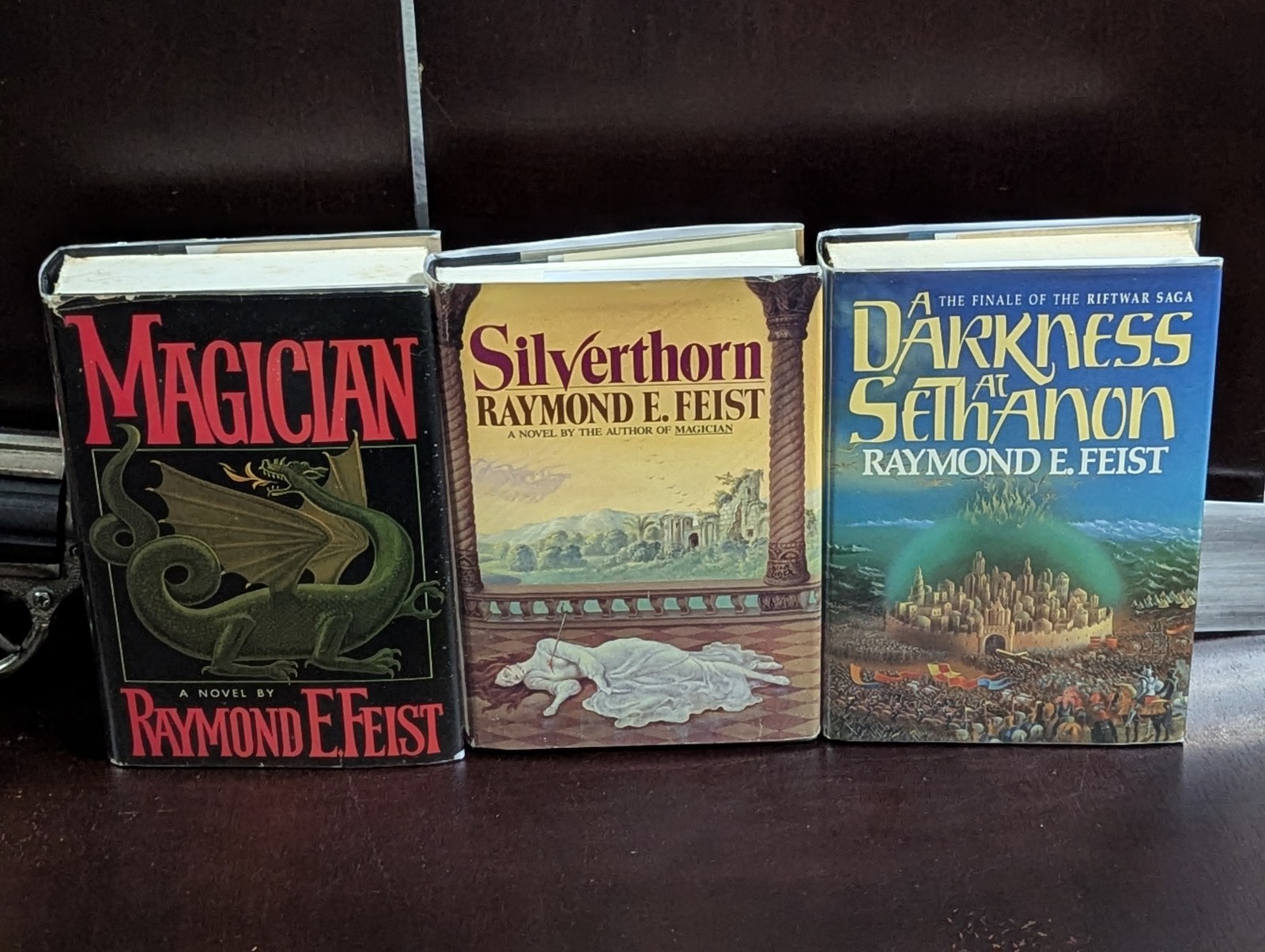 Raymond E Feist Riftwar Saga 1-3 HC BCE Set Magician Silverthorn Sethanon 1982 Raymond E Feist Riftwar Saga 1-3 HC BCE Set Magician Silverthorn Sethanon 1982