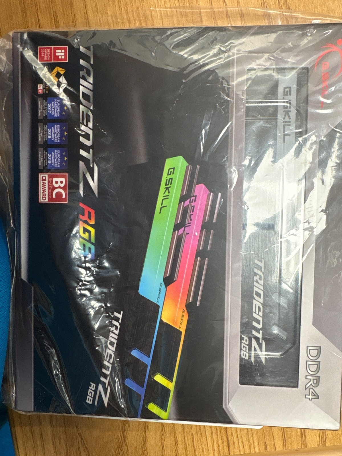 G. SKILL TridentZ RGB Series 16gb (2 x 8gb) G. SKILL TridentZ RGB Series 16gb (2 x 8gb)