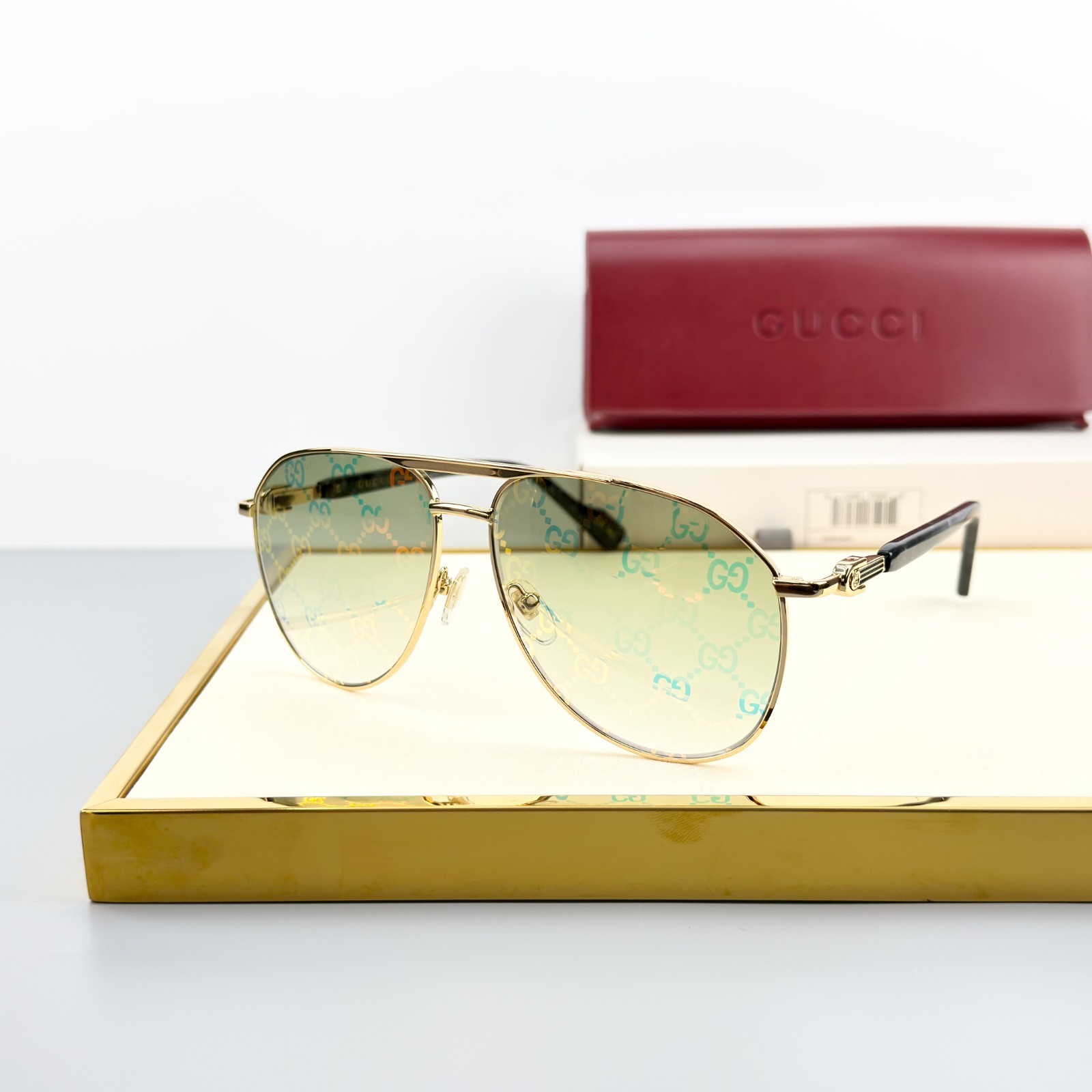 Gucci GG1220S Sunglasses Gold Frame Green GG Pattern Lenses Aviator New w/ Case Gucci GG1220S Sunglasses Gold Frame Green GG Pattern Lenses Aviator New w/ Case
