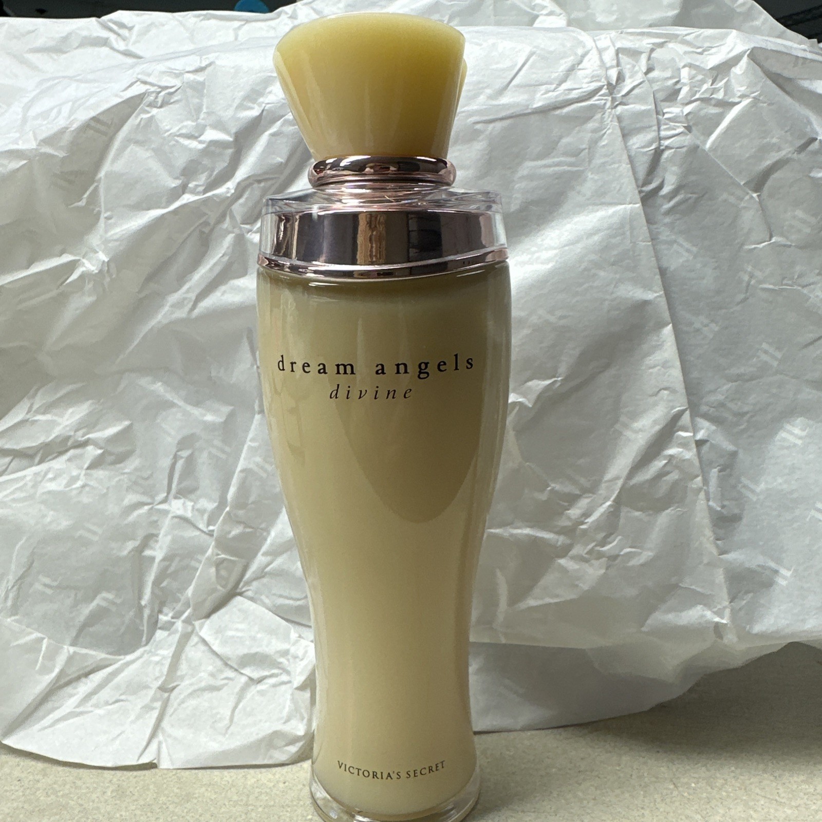 RARE Victoria\'s Secret Dream Angels DIVINE Velvet Luxe Lotion 4oz RARE Victoria\'s Secret Dream Angels DIVINE Velvet Luxe Lotion 4oz