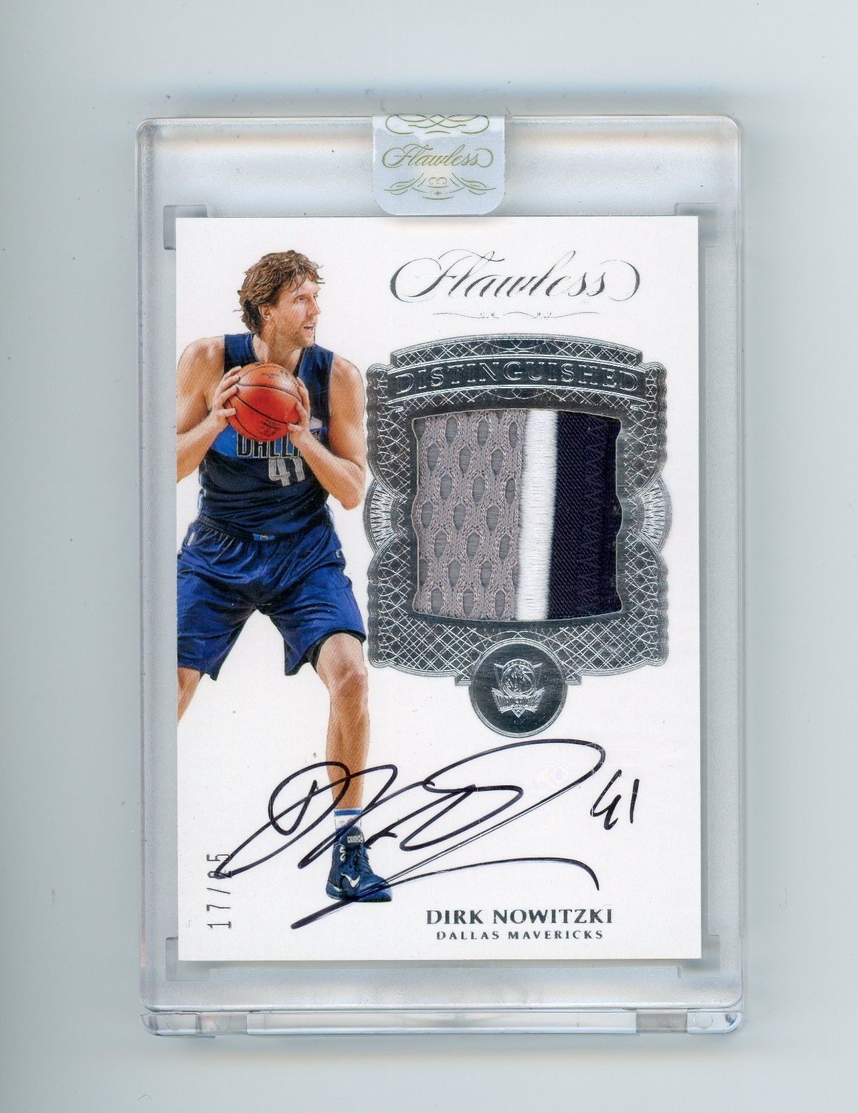 2016-17 Panini Flawless Dirk Nowitzki #DP-DN Game-Used Patch Auto /25 Mavericks