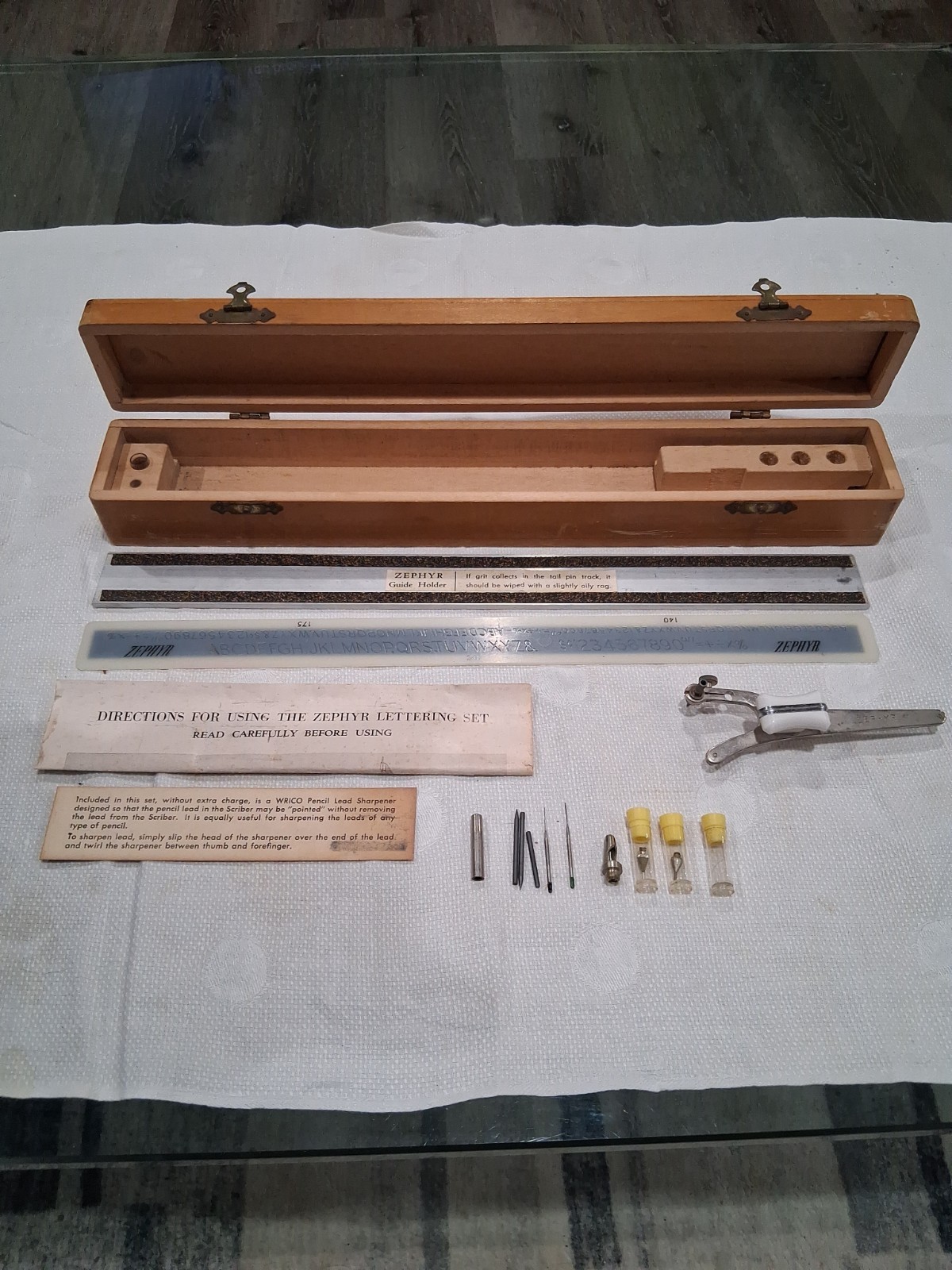 Vintage Zephyr Lettering Set READ