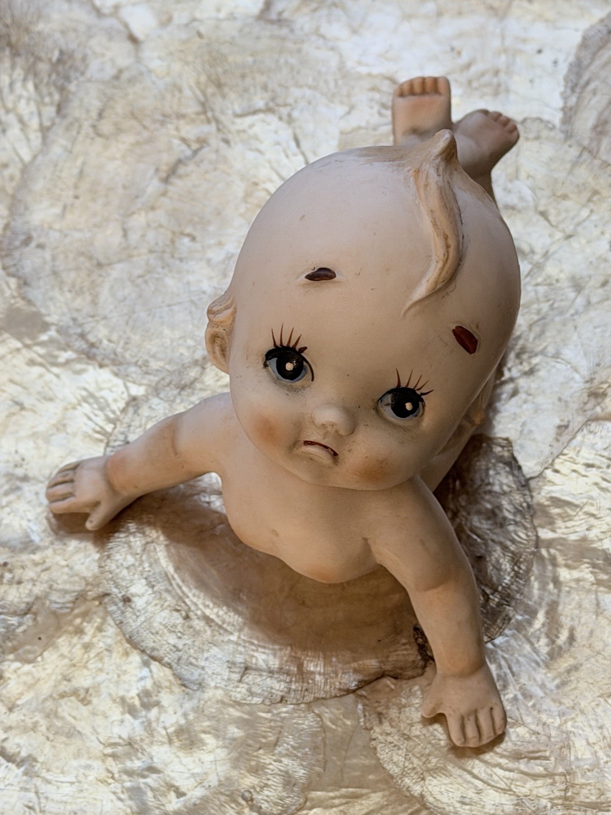 Vintage Lefton KW228 Pouty Crawling Kewpie Baby Bisque Figurine Japan 3.25”