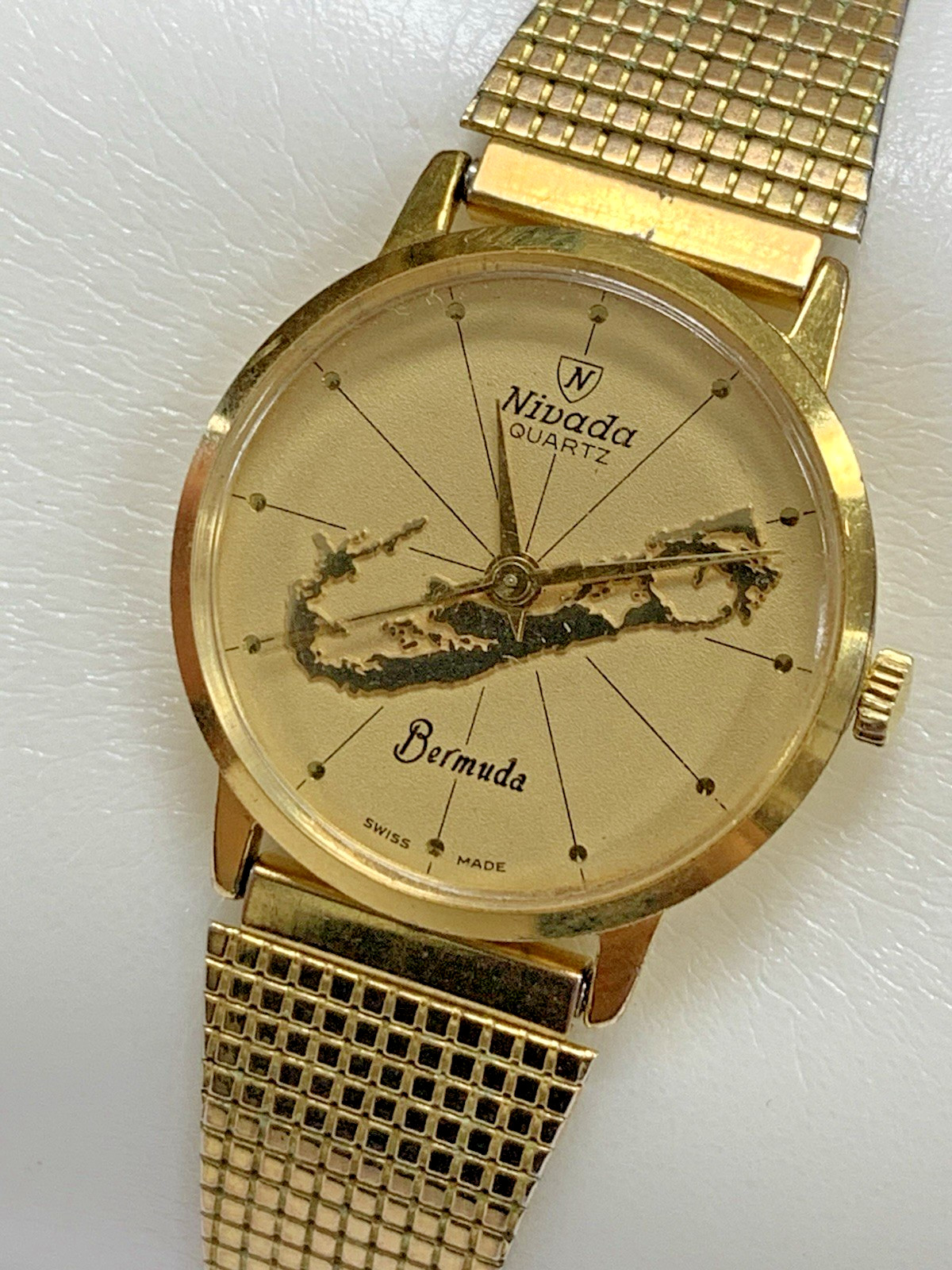 Vintage Ladies Nivada Swiss Quartz Watch Gold Tone Bermuda Dial Mesh Band Works Vintage Ladies Nivada Swiss Quartz Watch Gold Tone Bermuda Dial Mesh Band Works