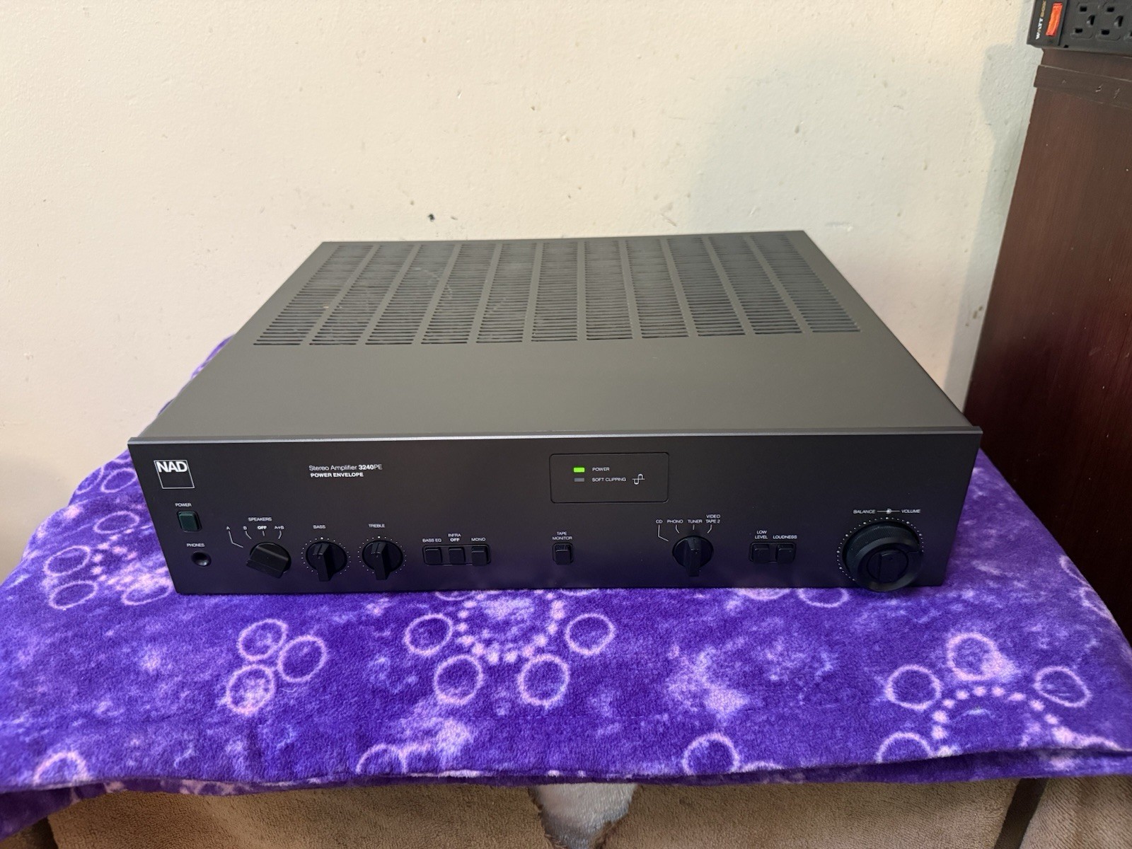 NAD  3240PE Amplifier