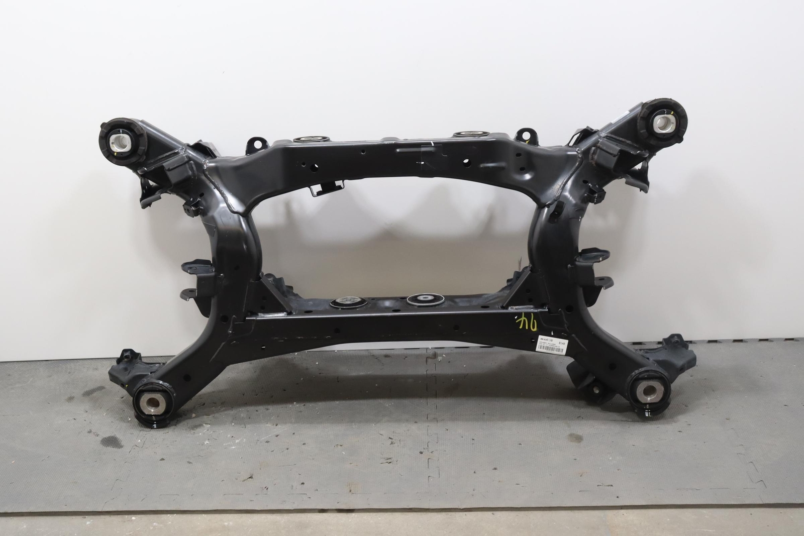 2018 - 2020 GENESIS G80 REAR SUSPENSION SUBFRAME CROSS MEMBER OEM 55405B1400 2018 - 2020 GENESIS G80 REAR SUSPENSION SUBFRAME CROSS MEMBER OEM 55405B1400