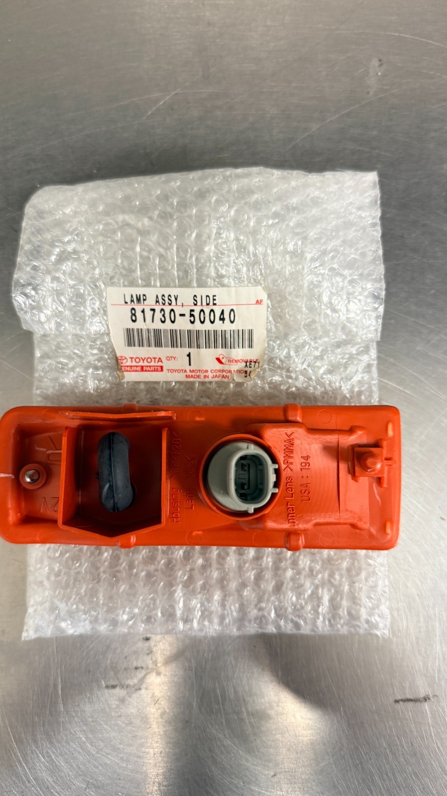 LEXUS LS400 1995-1998 FRONT MARKER LAMP ASSEMBLY RH PASSENEGERR SIDE 81730-50040