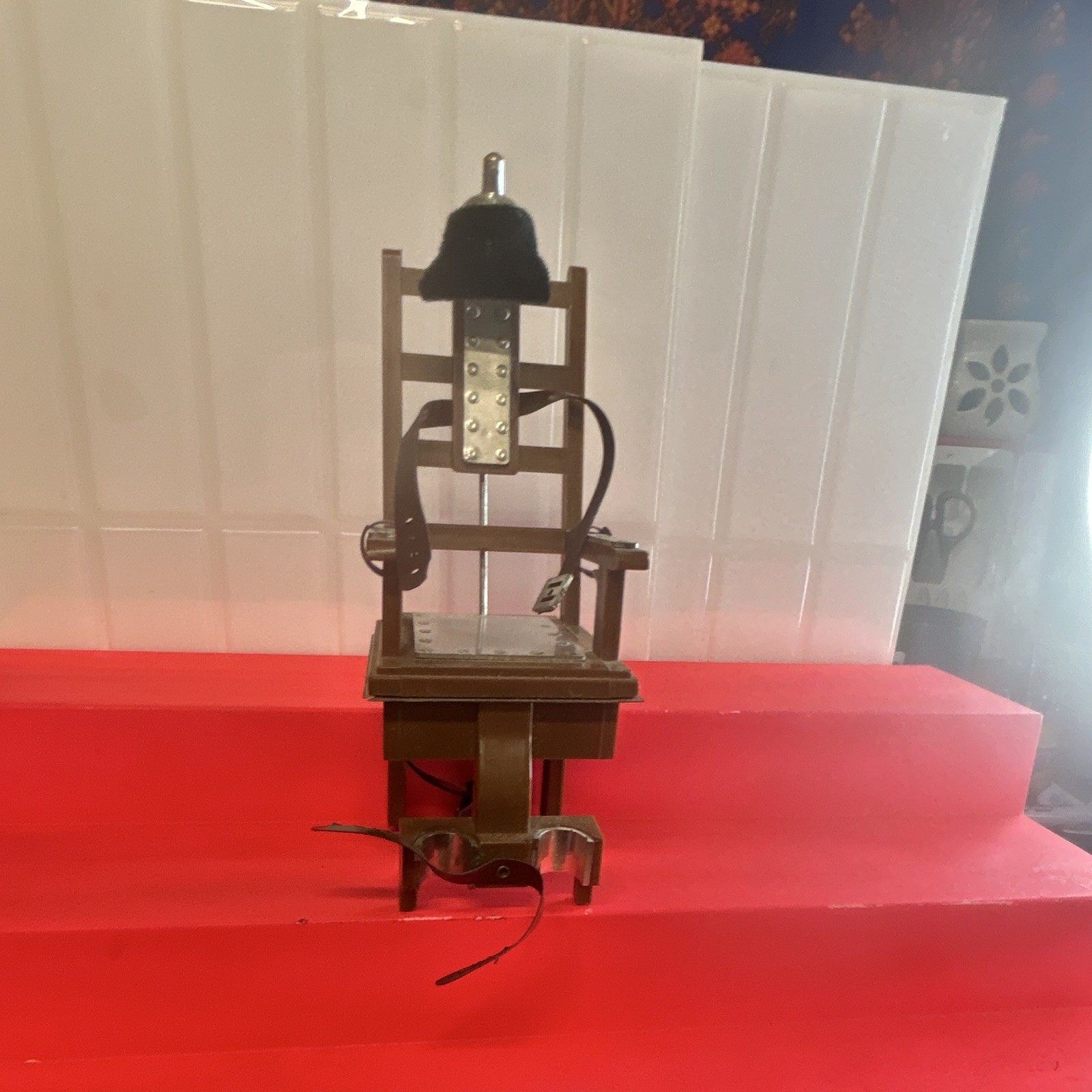 Vintage 1978 Poynter Products Electric Chair Novelty Toy WORKING Rare Hong Kong